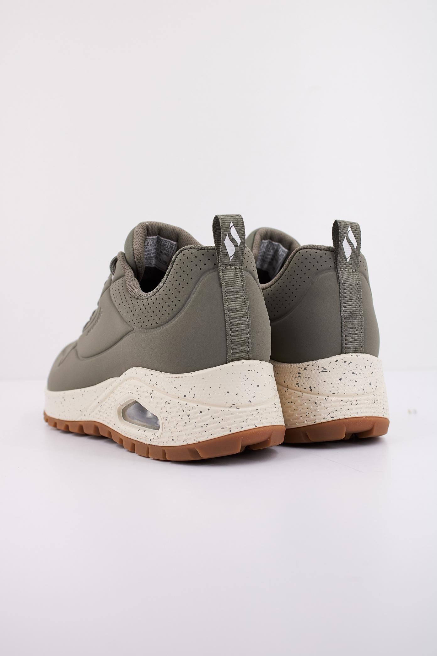 SKECHERS UNO RUGGED - SPOTTED en color VERDE  (4)