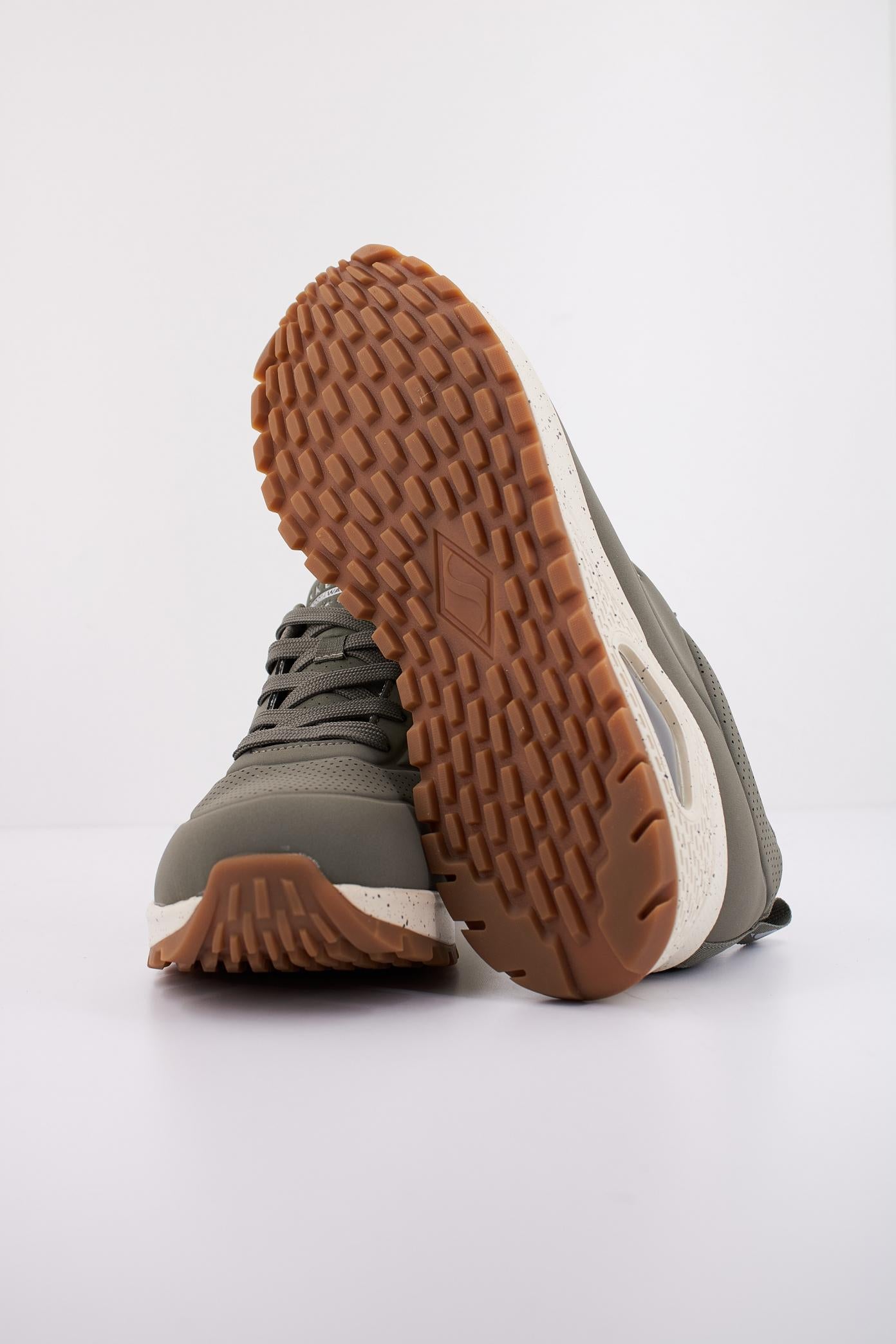 SKECHERS UNO RUGGED - SPOTTED en color VERDE  (5)