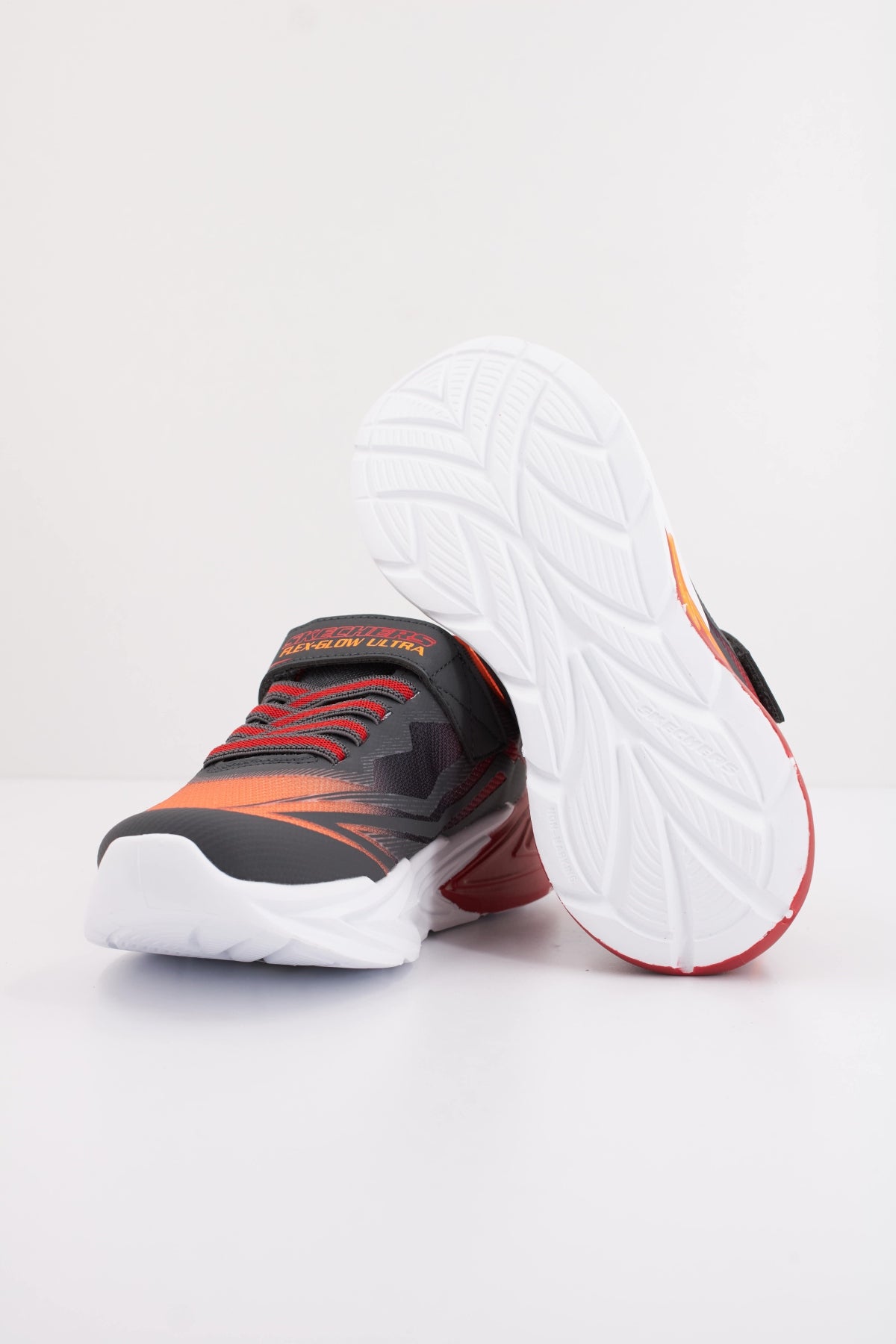 SKECHERS FLEX-GLOW ULTRA en color GRIS  (5)