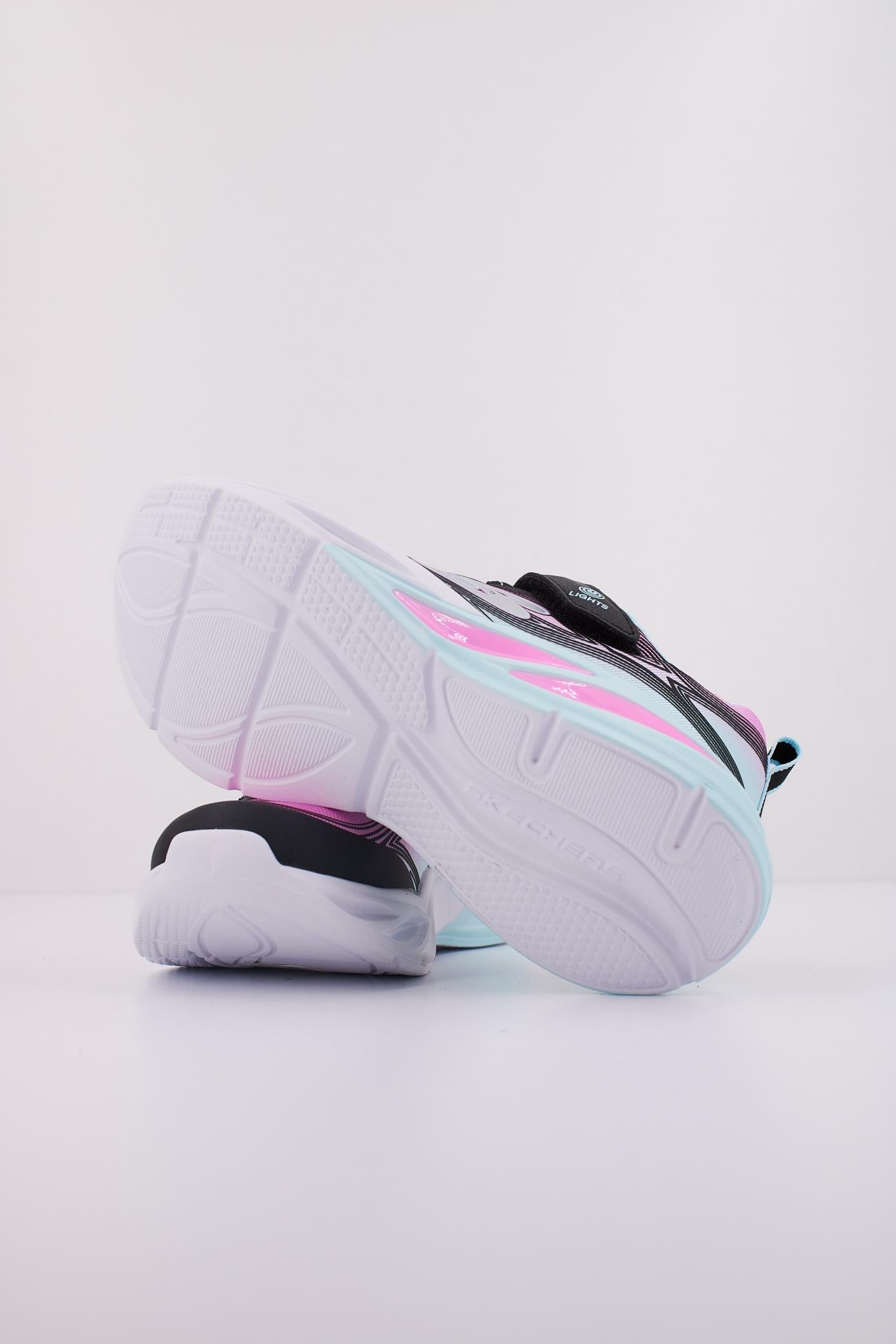 SKECHERS COSMIC GLOW en color NEGRO  (5)