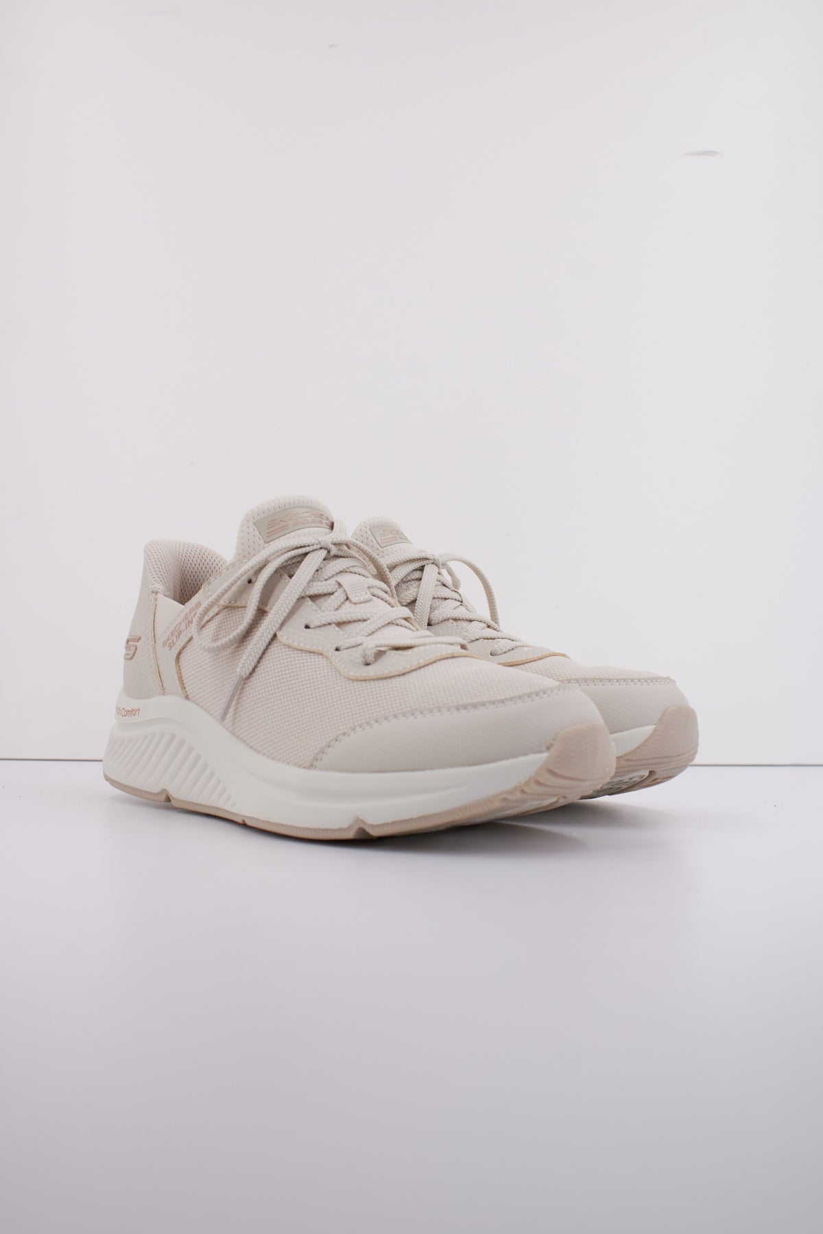 SKECHERS BOBS ARCH COMFORT B en color BEIS  (2)