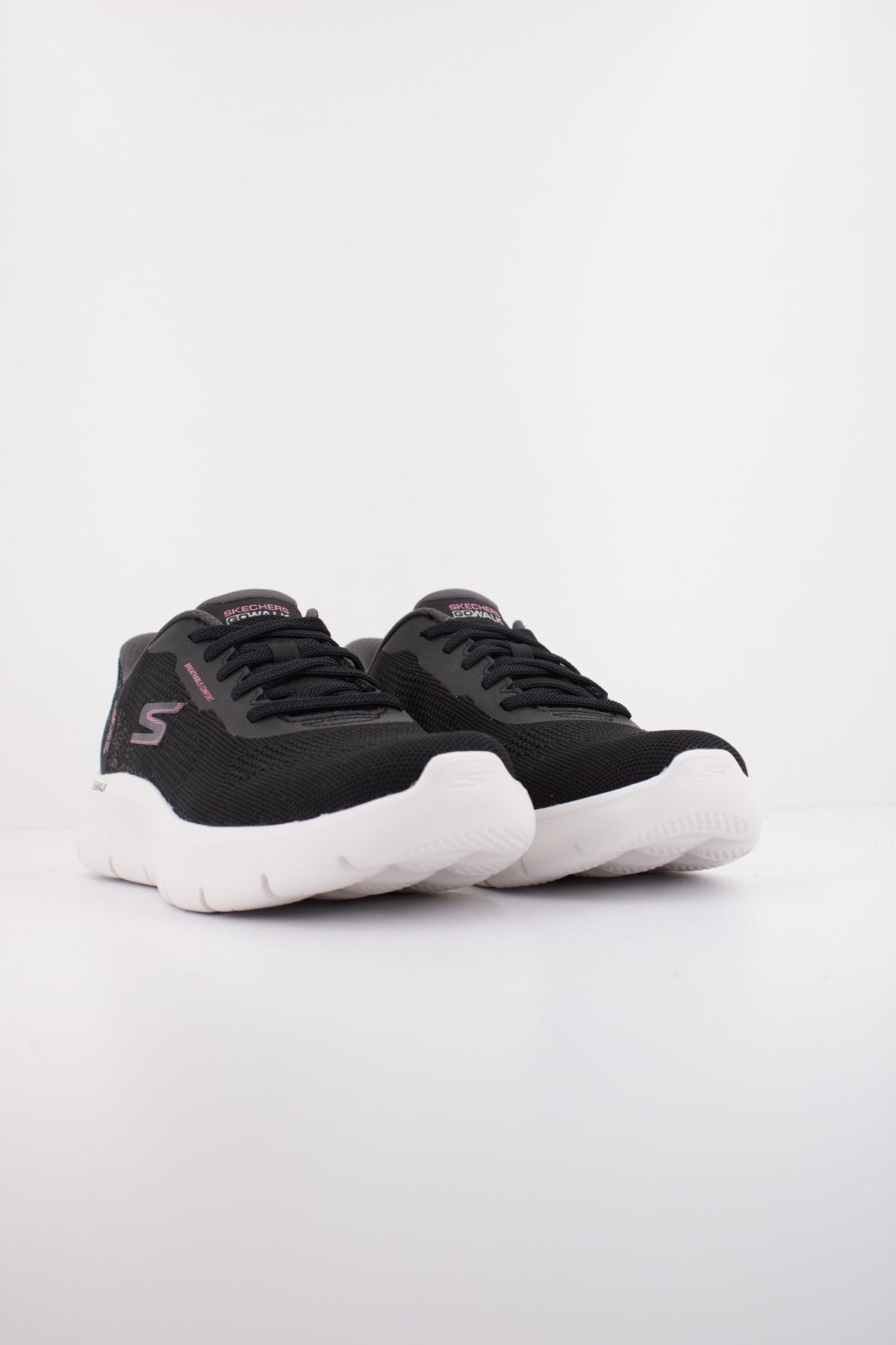 SKECHERS  GO WALK FLEX SAFIYA  en color NEGRO  (2)