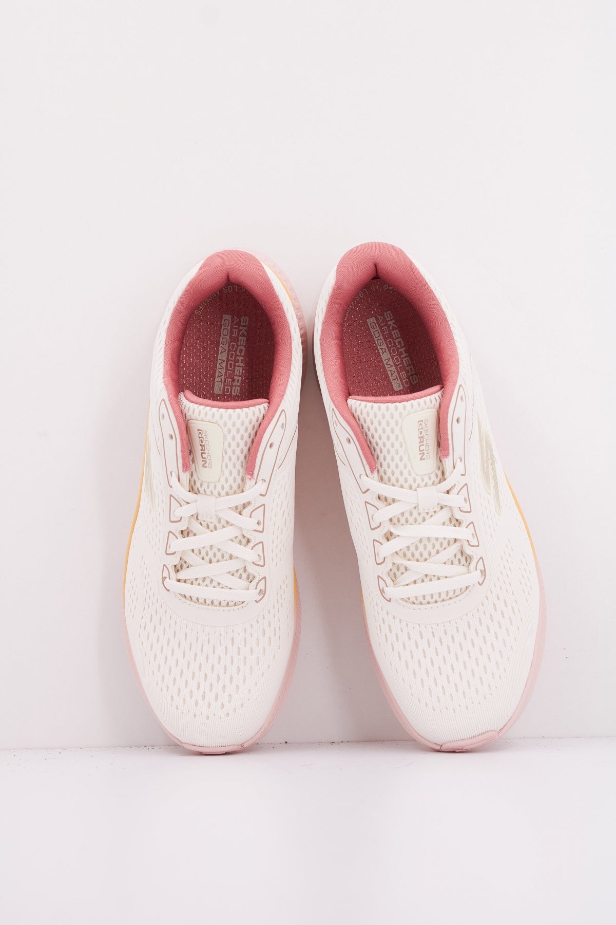 SKECHERS GO RUN CONSISTENT . en color BEIS  (3)
