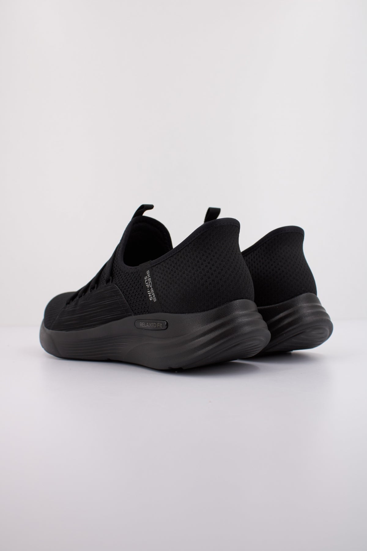 SKECHERS SLIP INS - RELAXED FIT SPORT en color NEGRO  (4)