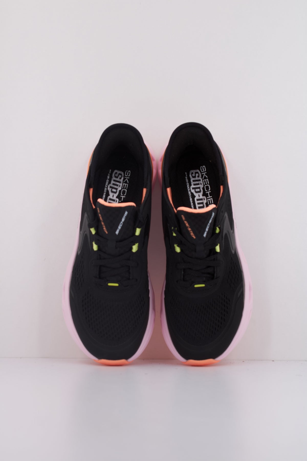 SKECHERS SLIP-INS GLIDE STEP ATLUS en color NEGRO  (3)