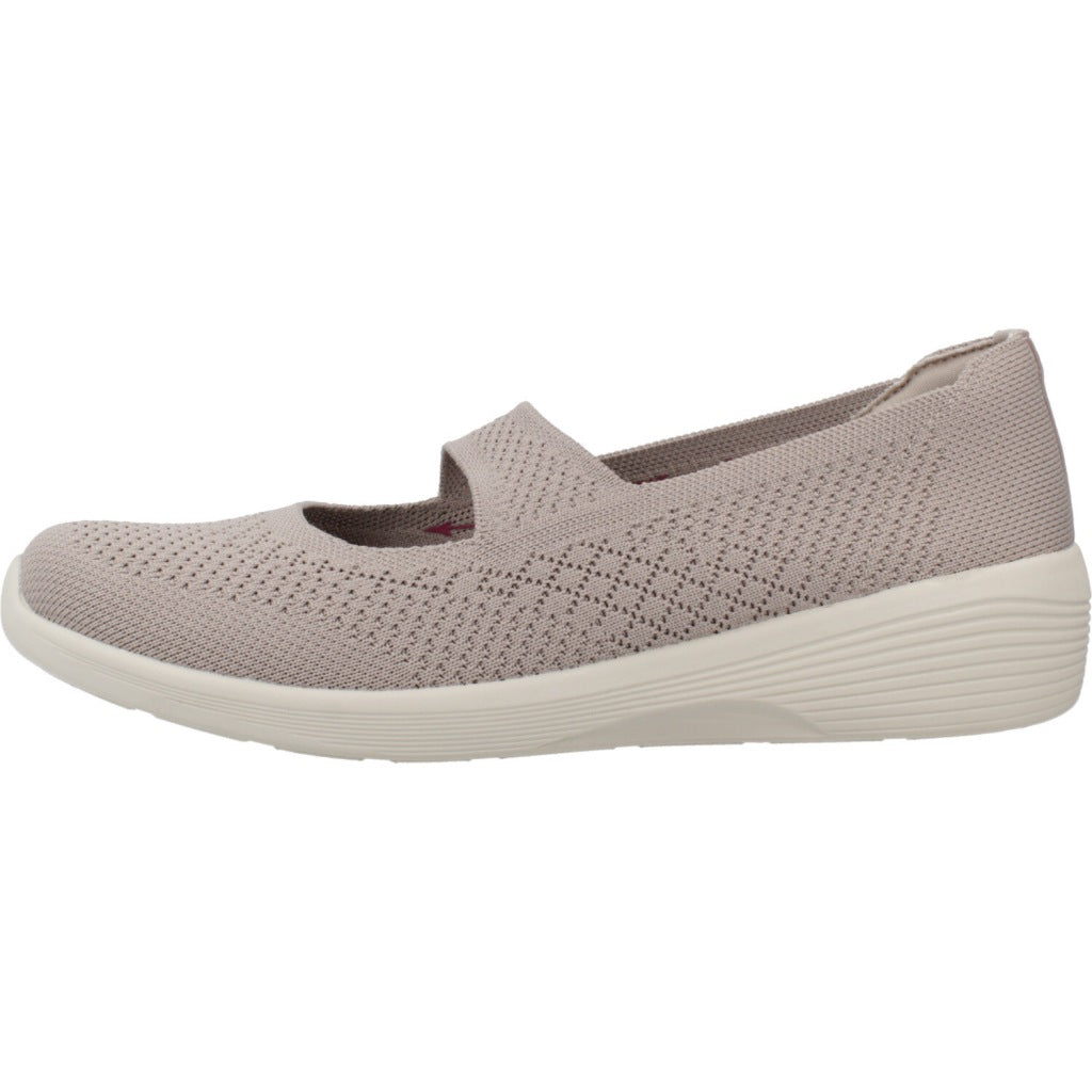 SKECHERS ARYA en color MARRON  (2)