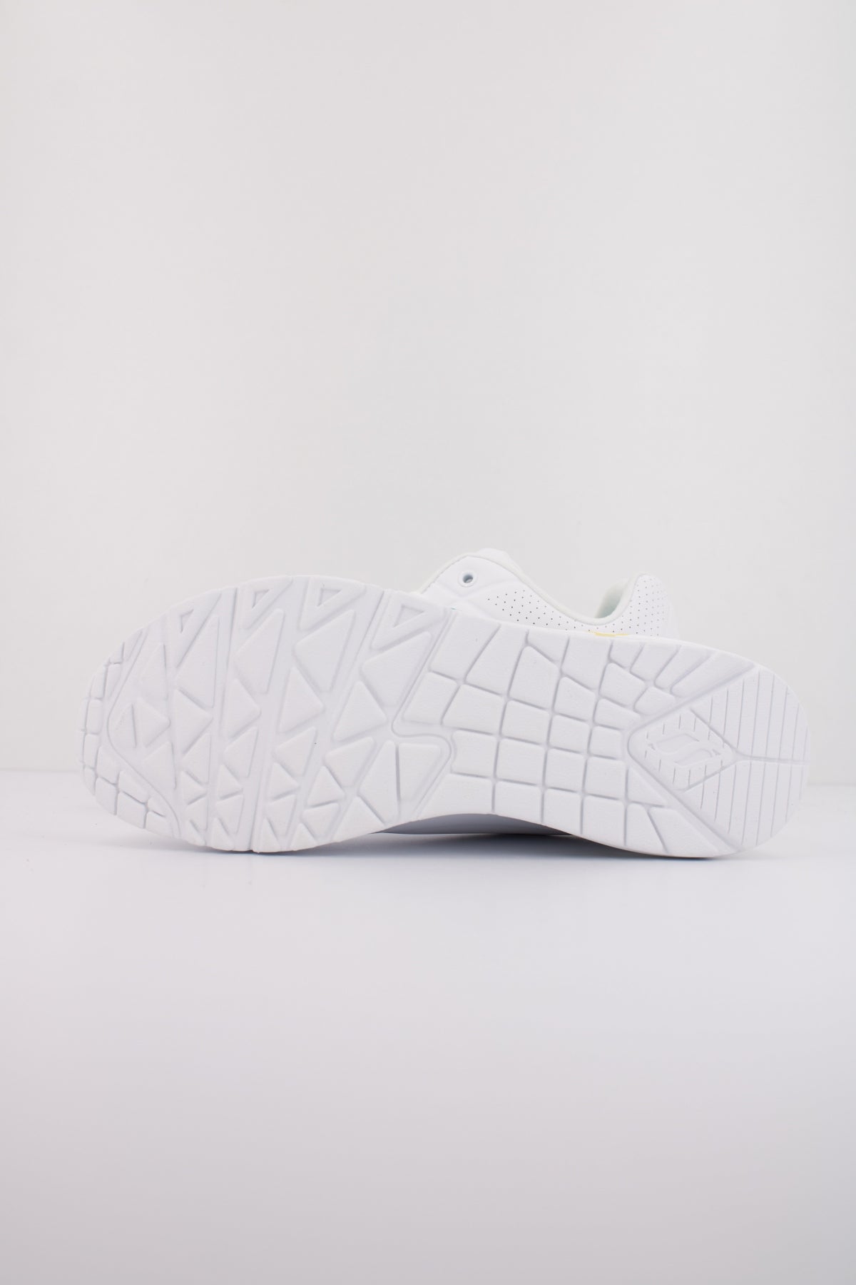 SKECHERS S UNO en color BLANCO  (5)