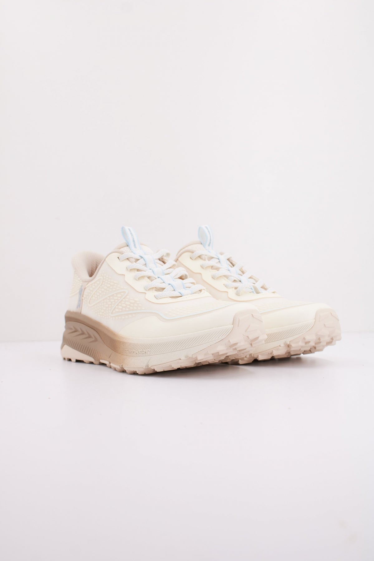 SKECHERS SLIP-INS SWITCH BACK en color BEIS  (2)