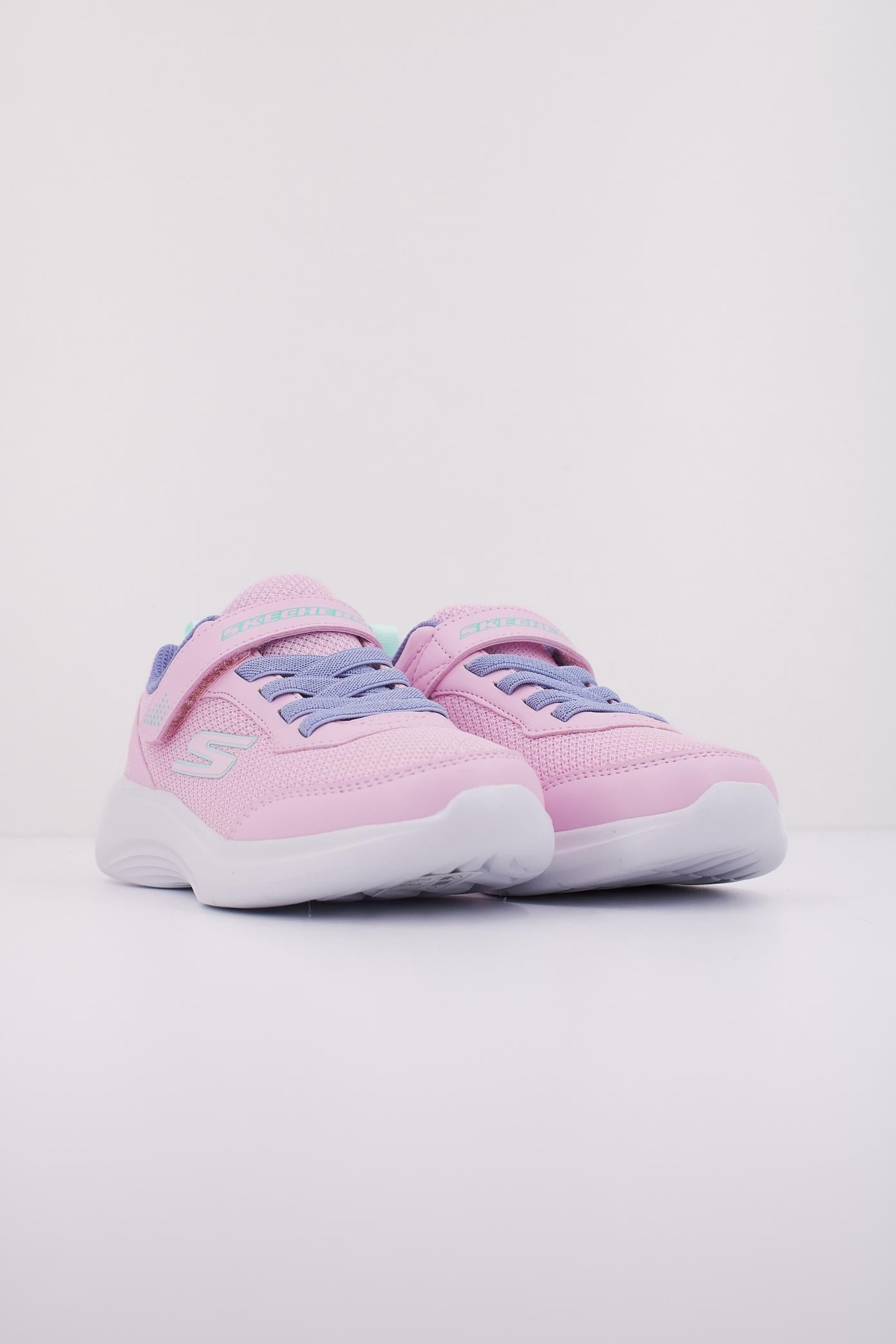 SKECHERS SELECTORS en color ROSA  (2)