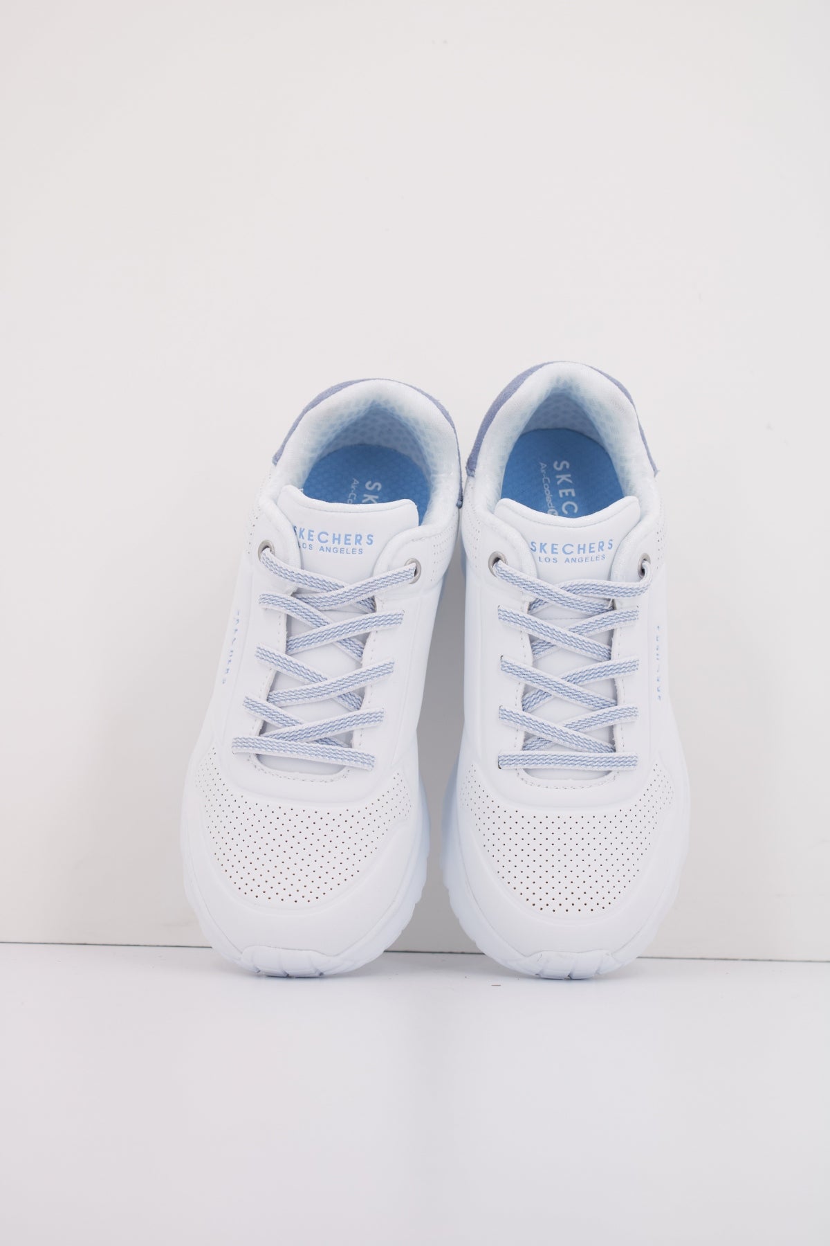 SKECHERS UNO LITE en color BLANCO  (4)