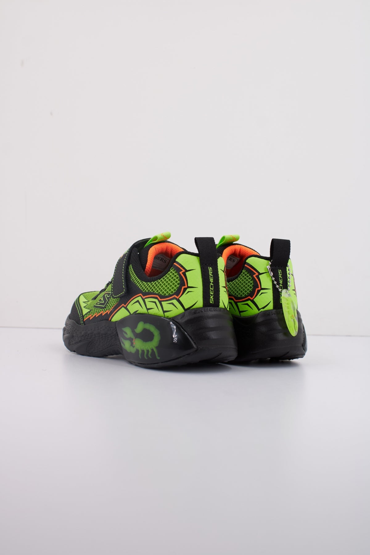 SKECHERS CREATURE-CRAWLERS en color VERDE  (4)