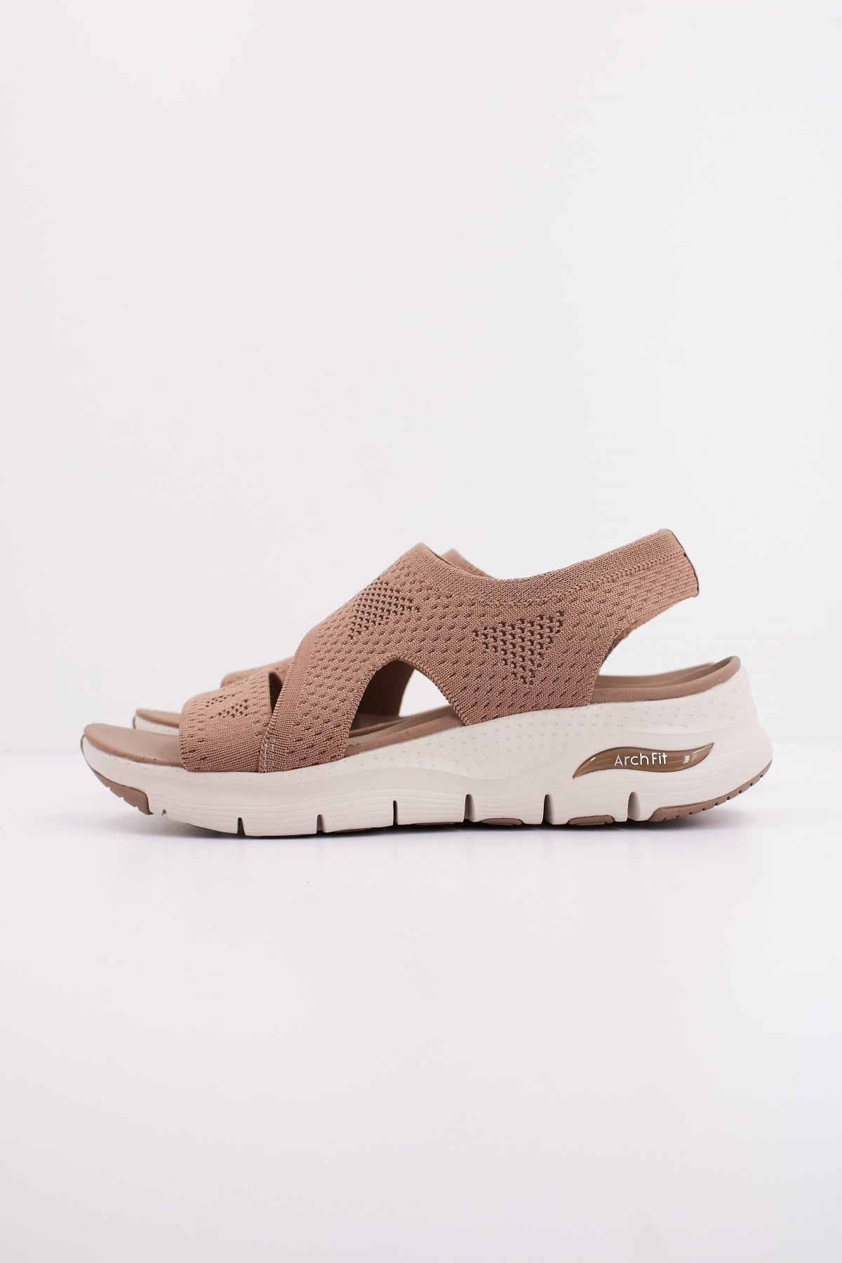 SKECHERS ARCH FIT en color MARRON  (1)