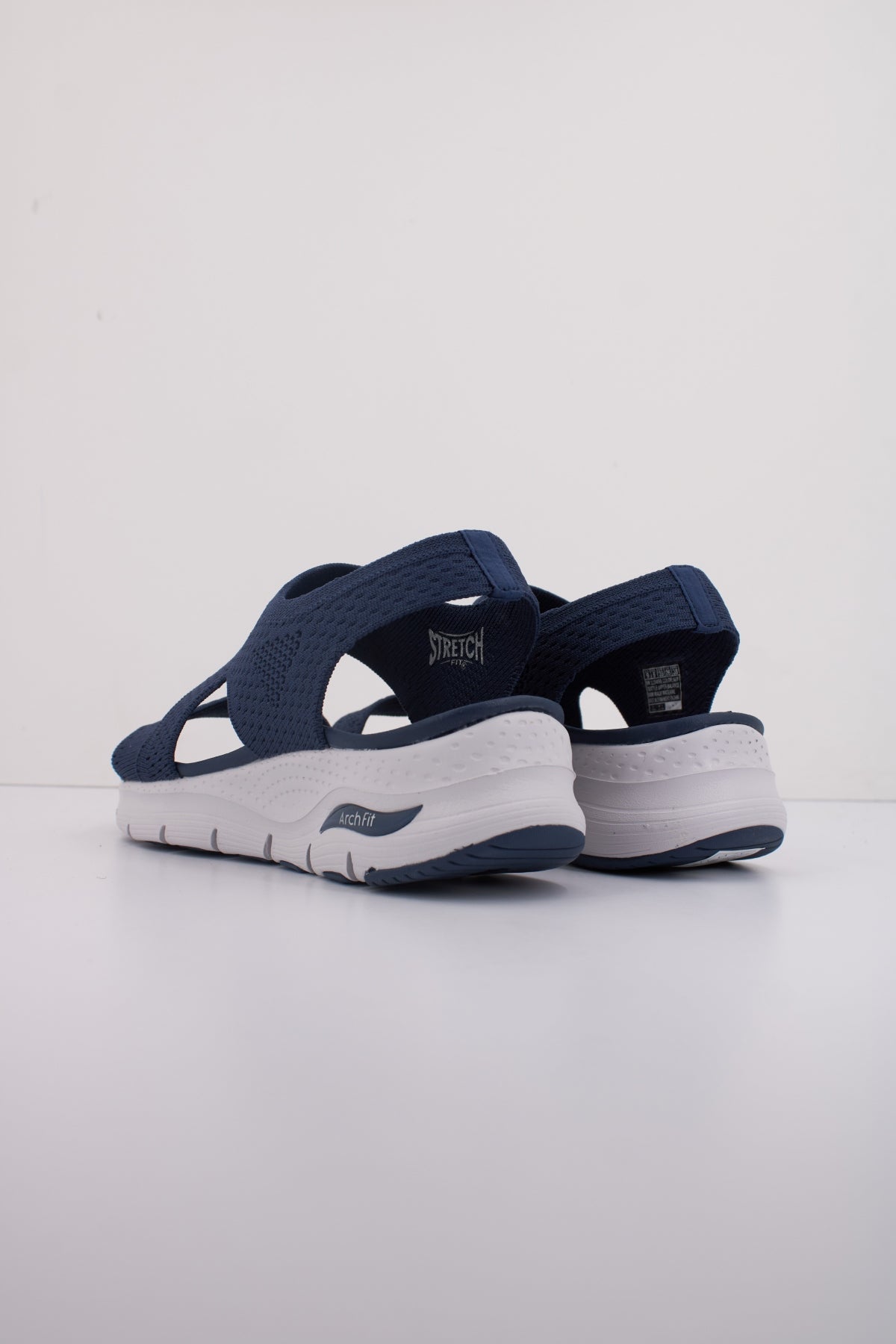 SKECHERS ARCH FIT en color AZUL  (4)
