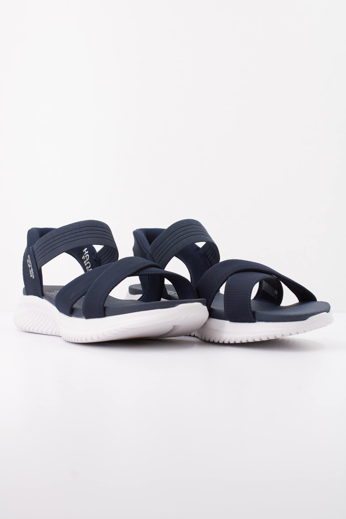 SKECHERS  ULTRA FLEX . SANDAL NEV  en color AZUL  (2)