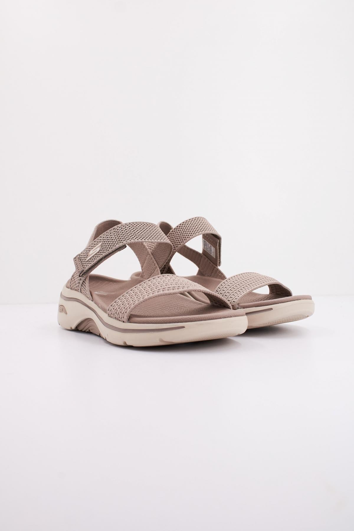 SKECHERS  GO WALK ARCH FIT .  en color MARRON  (2)