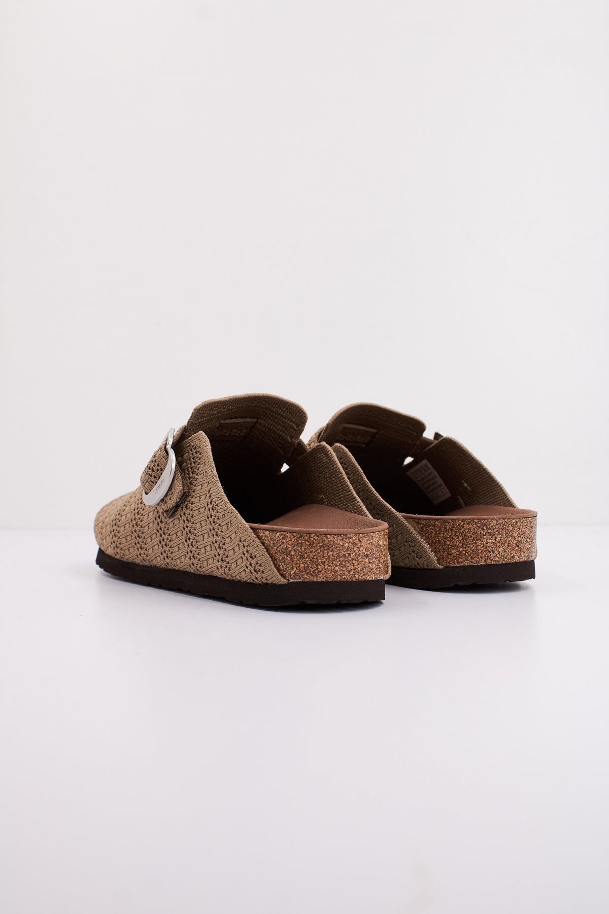 SKECHERS ARCH FIT GRANOLA en color MARRON  (4)