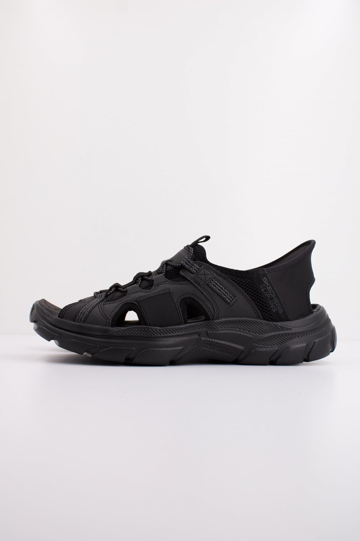 SKECHERS SLIP-INS REVOLTED SS en color NEGRO  (1)