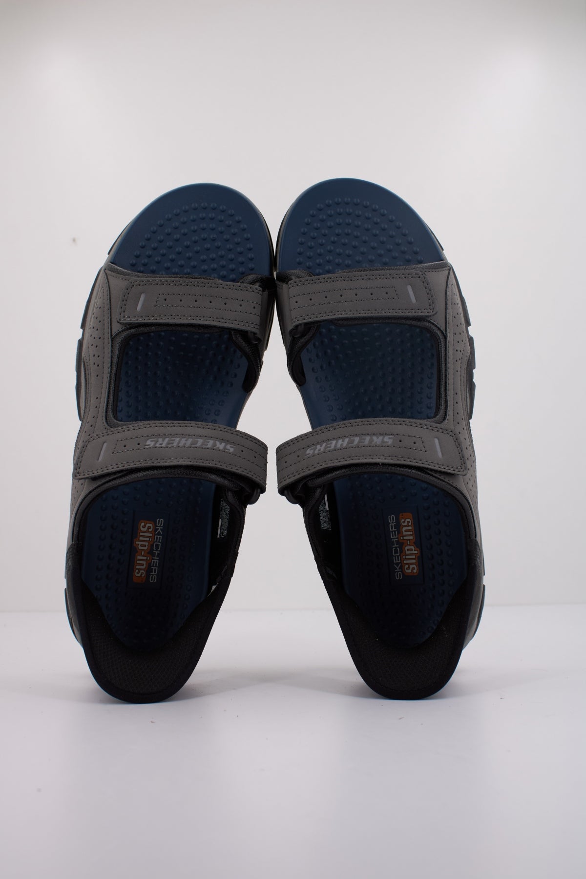 SKECHERS SLIP-INS TRESMEN-REECE  en color GRIS  (3)