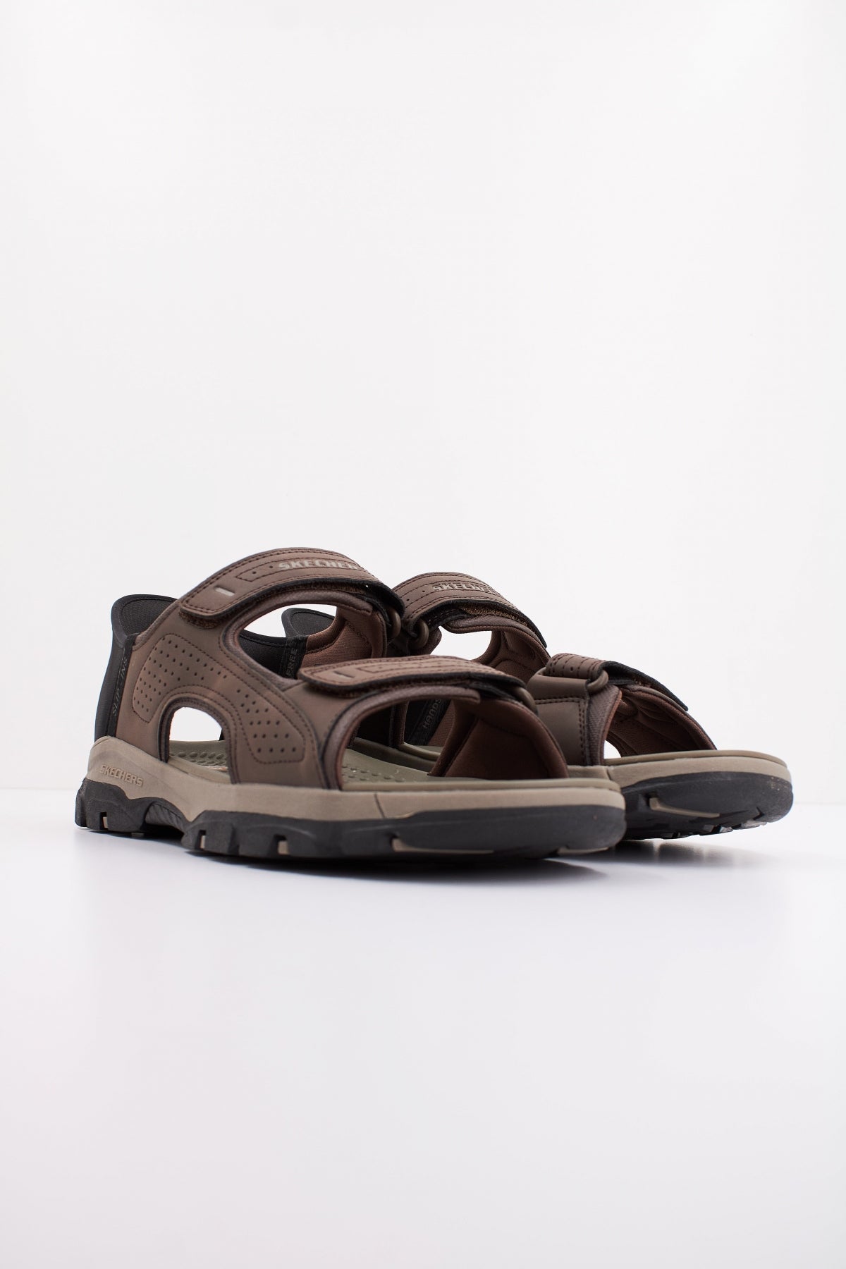 SKECHERS SLIP-INS TRESMEN-REECE  en color MARRON  (2)
