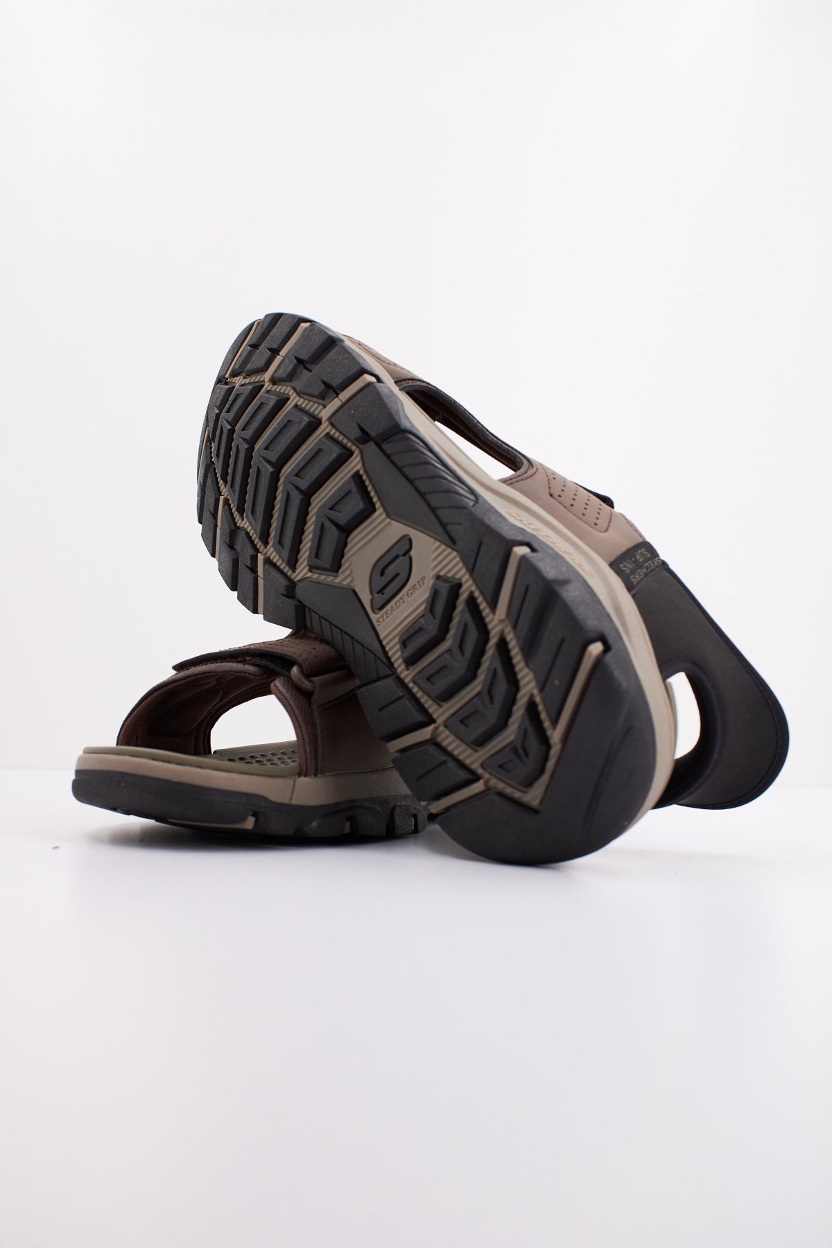 SKECHERS SLIP-INS TRESMEN-REECE  en color MARRON  (5)