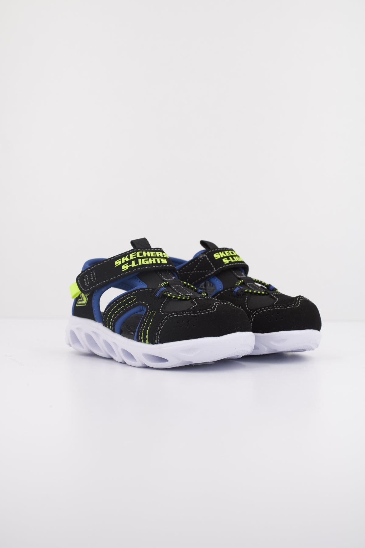 SKECHERS  HYPNO-SPLASH en color NEGRO  (2)