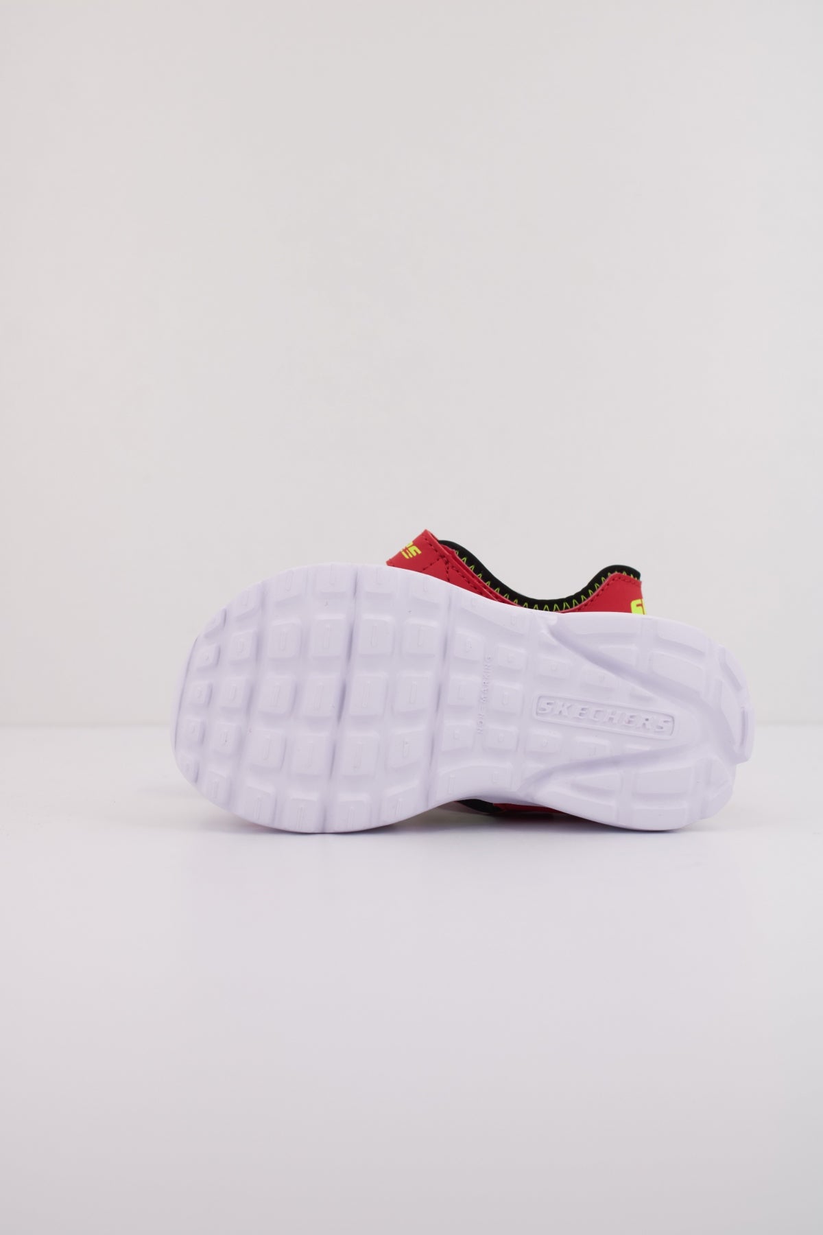 SKECHERS RAZOR SPLASH en color ROJO  (5)