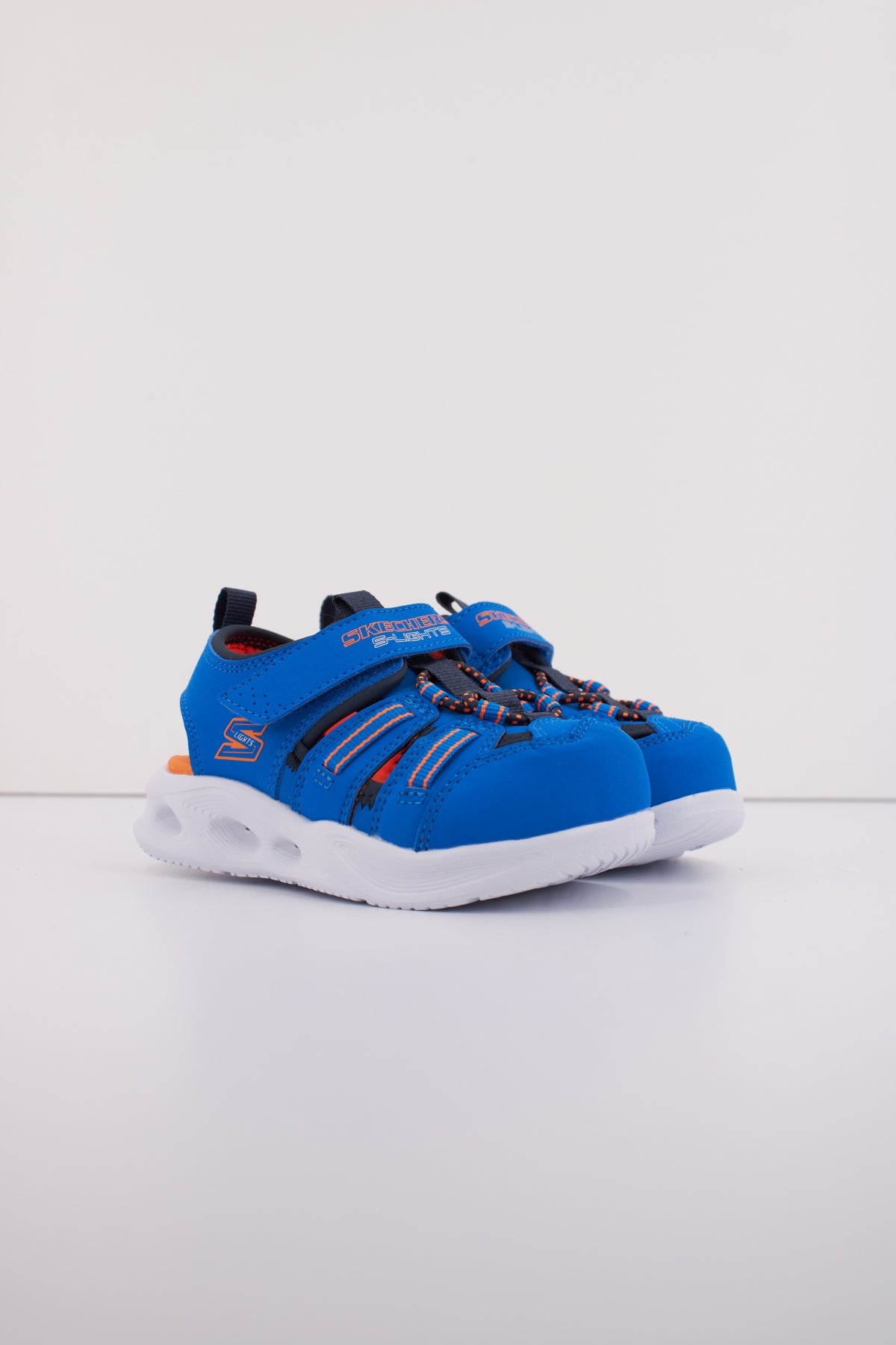SKECHERS HYPER COAST en color AZUL  (2)