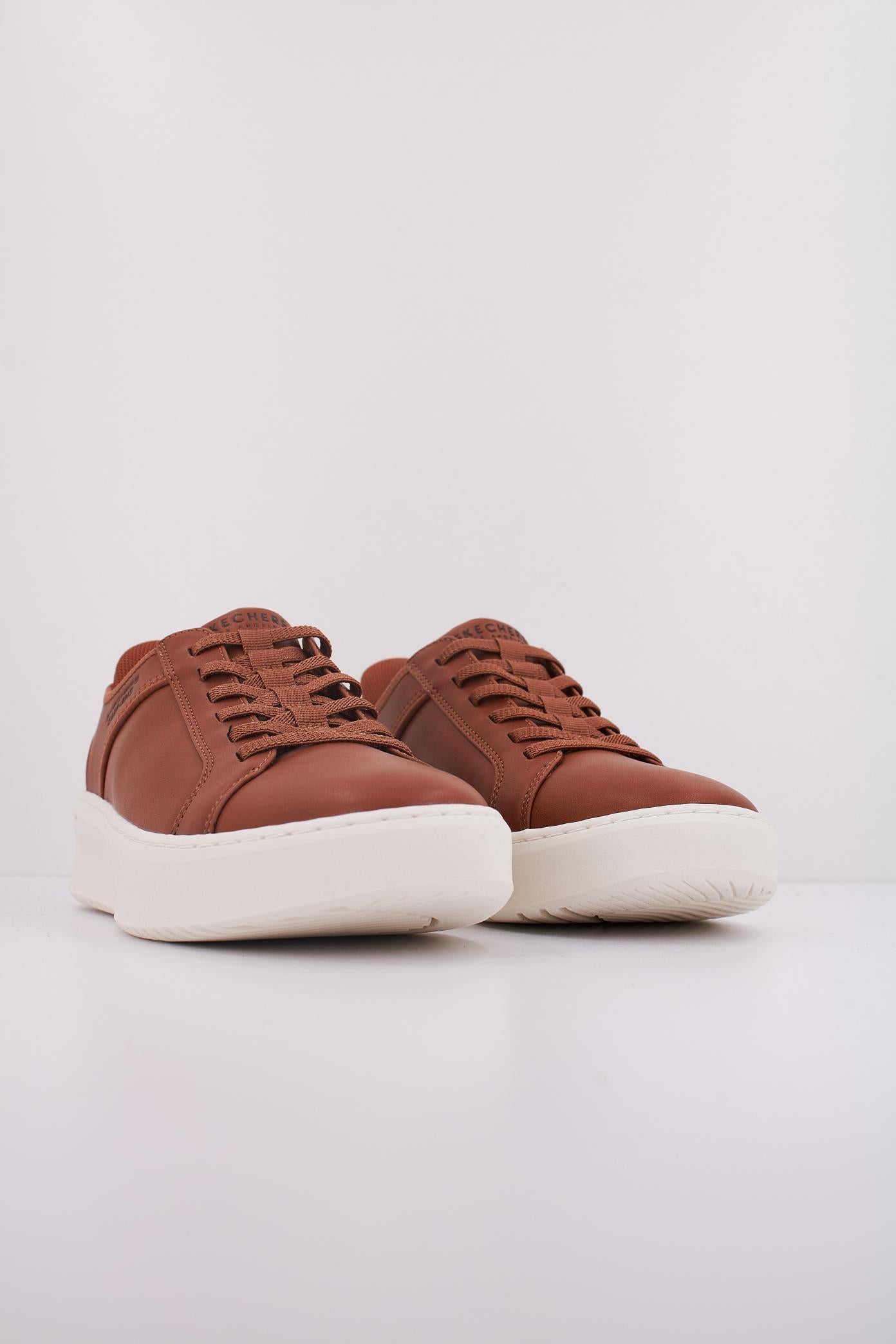 SKECHERS COURT BREAK SLIP-INS en color MARRON  (2)