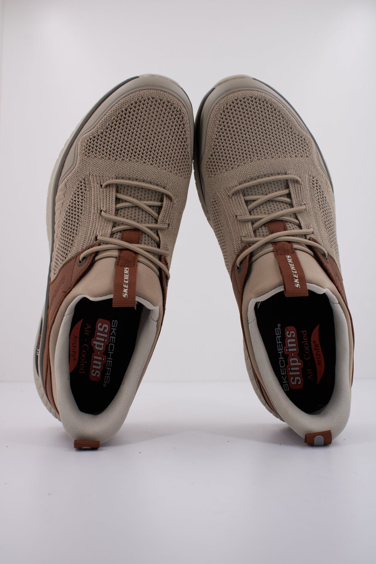 SKECHERS SLIP-INS ARCH FIT CROSSER en color MARRON  (3)