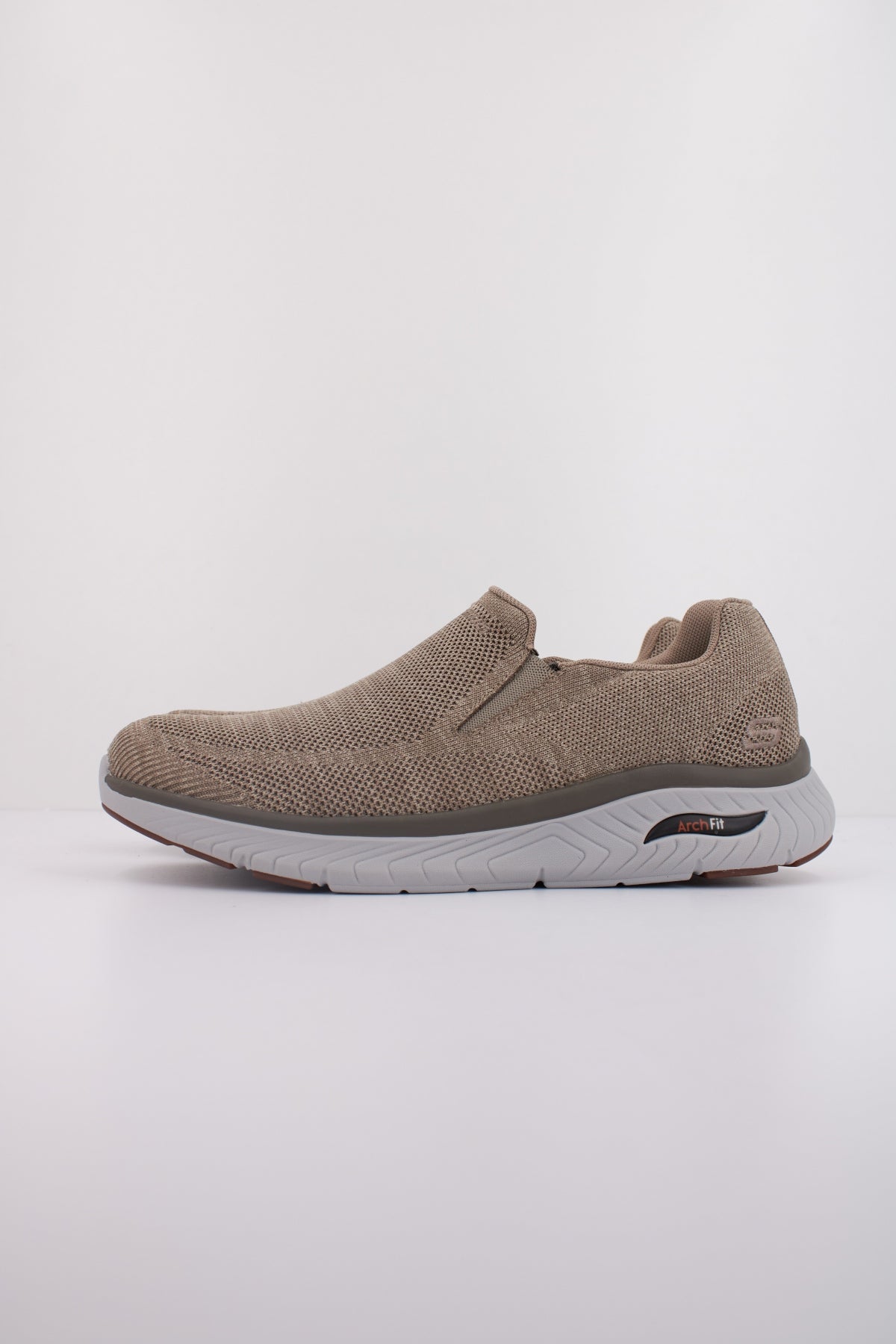 SKECHERS  ARCH FIT CROSSER  en color MARRON  (1)