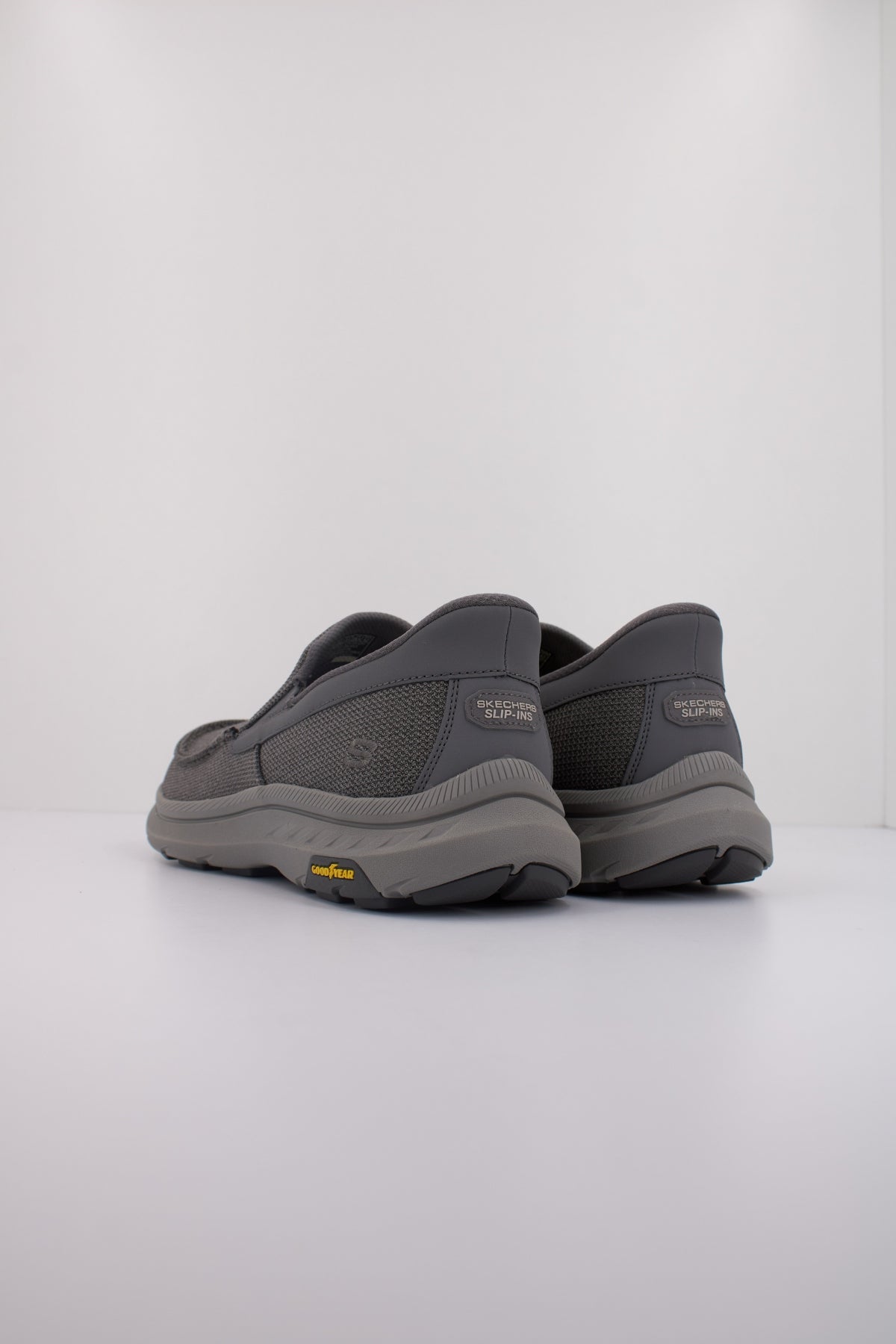 SKECHERS G POLLARD en color GRIS  (4)