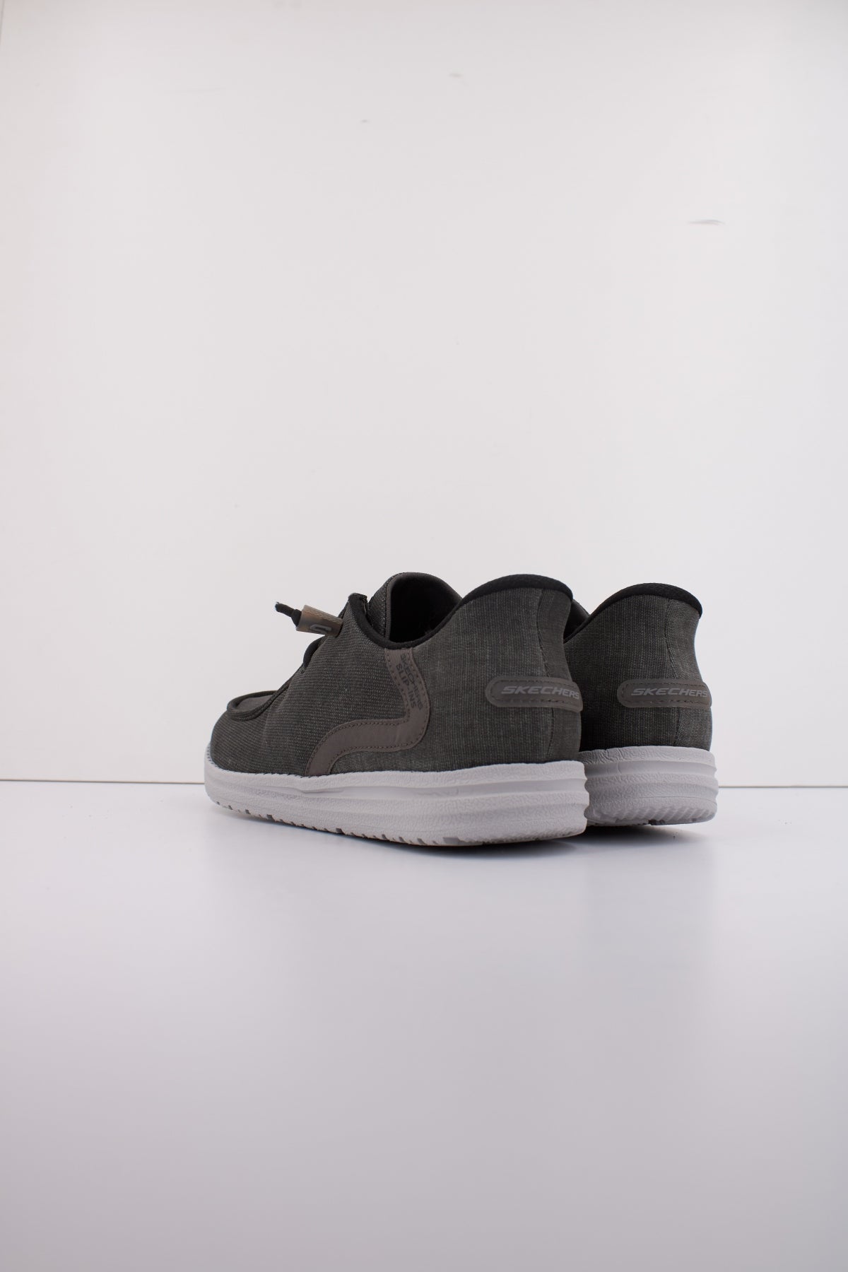SKECHERS SLIP-INS MELSON en color GRIS  (4)