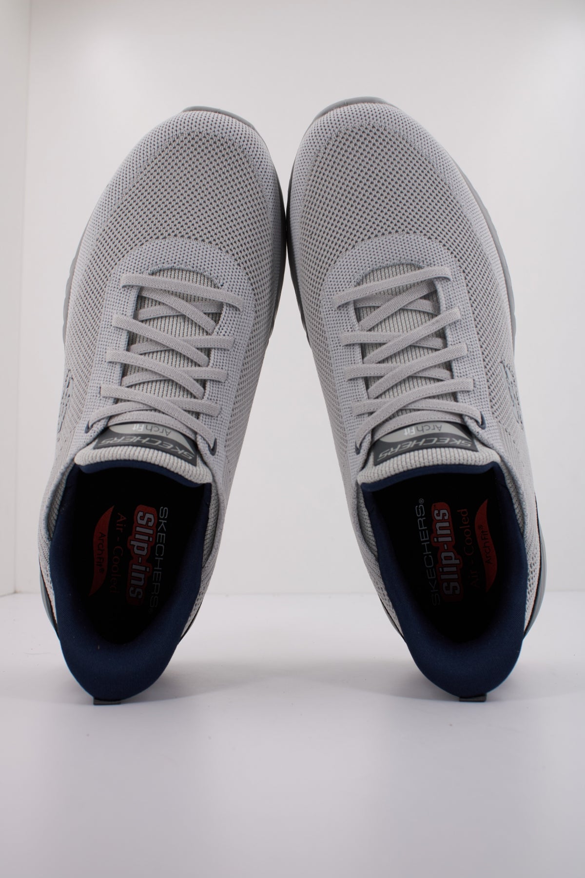 SKECHERS ARCH FIT ORVAN SLIP-INS en color GRIS  (3)