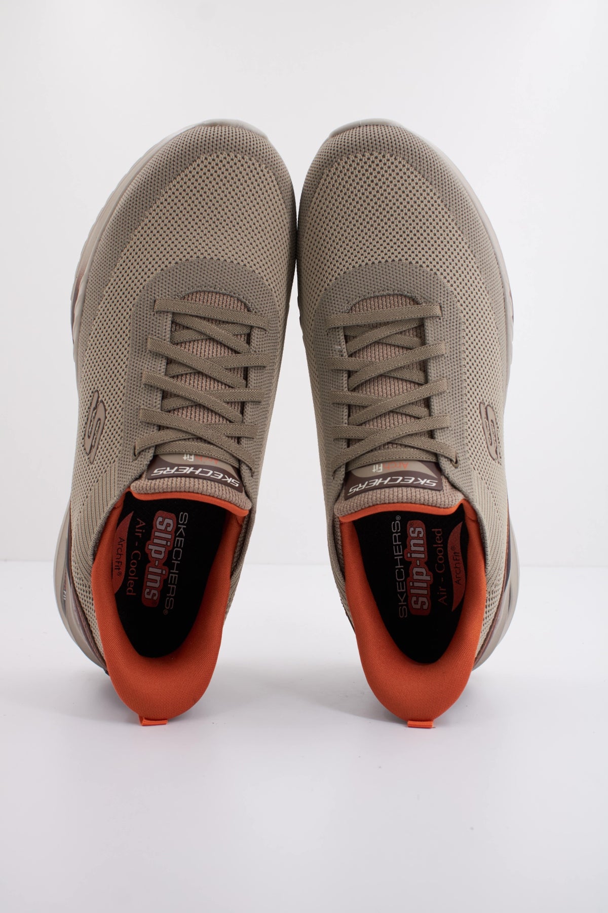 SKECHERS ARCH FIT ORVAN en color VERDE  (3)