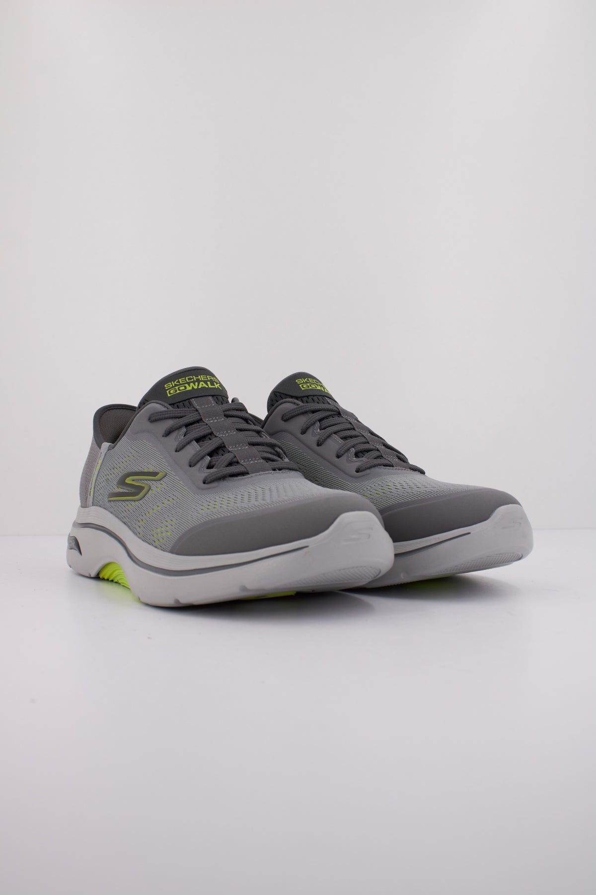 SKECHERS SLIP - INS GO WALK ARCH . en color GRIS  (2)