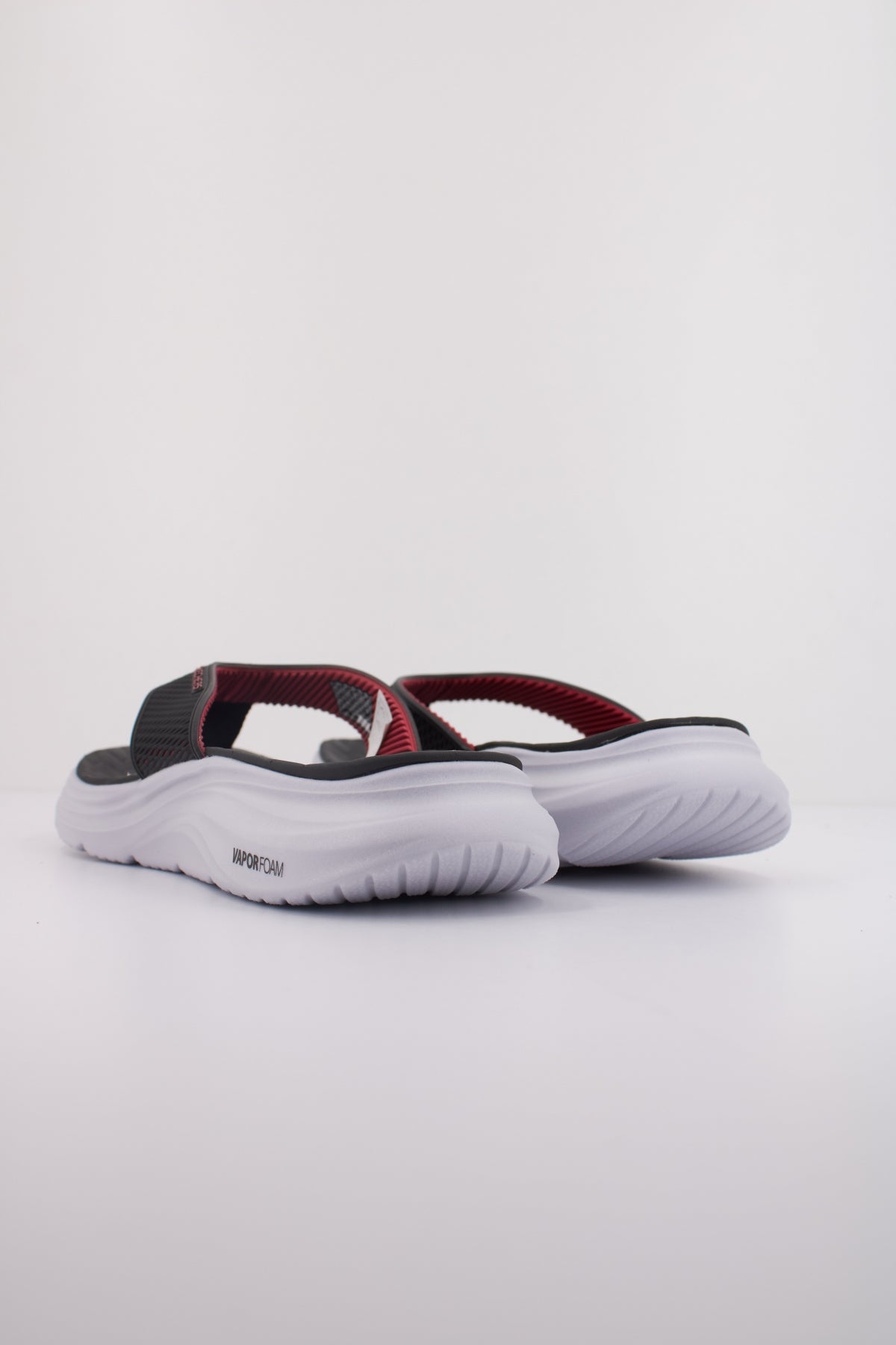 SKECHERS SAYTO en color NEGRO  (4)