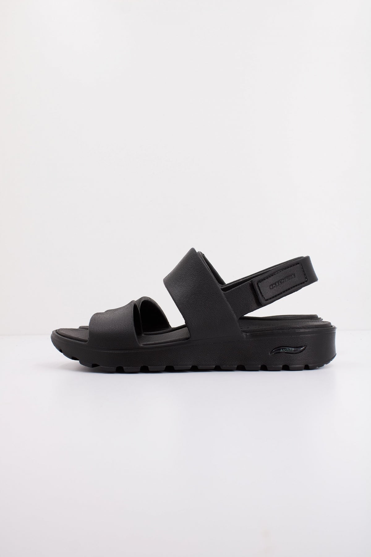 SKECHERS ARCH FIT FOOTSTEPS D en color NEGRO  (1)