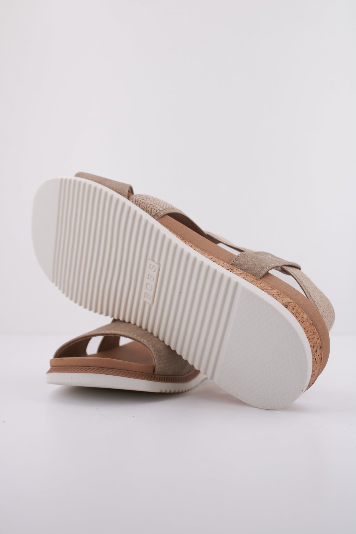 SKECHERS  DESERT KISS LOW  en color MARRON CLARO  (5)