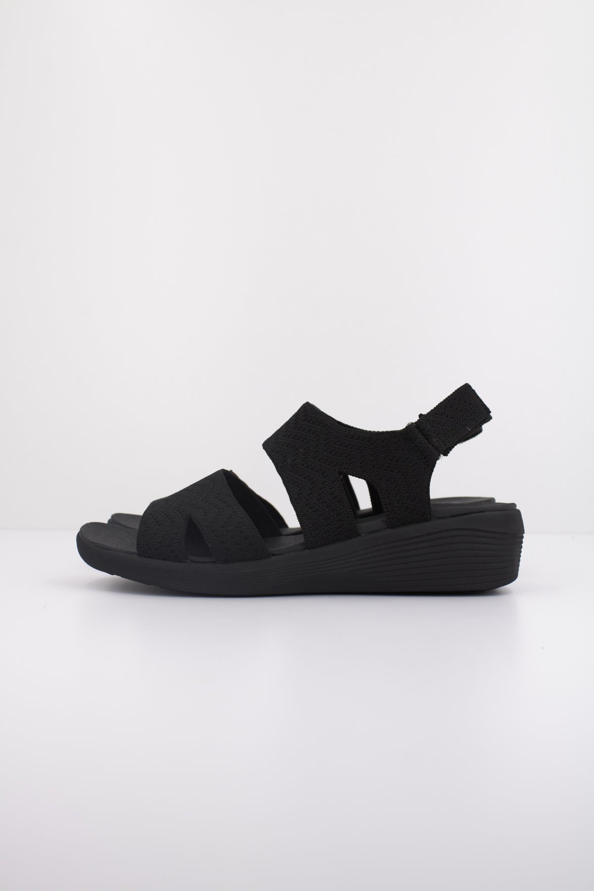 SKECHERS ARYA MODERN MUSE en color NEGRO  (1)