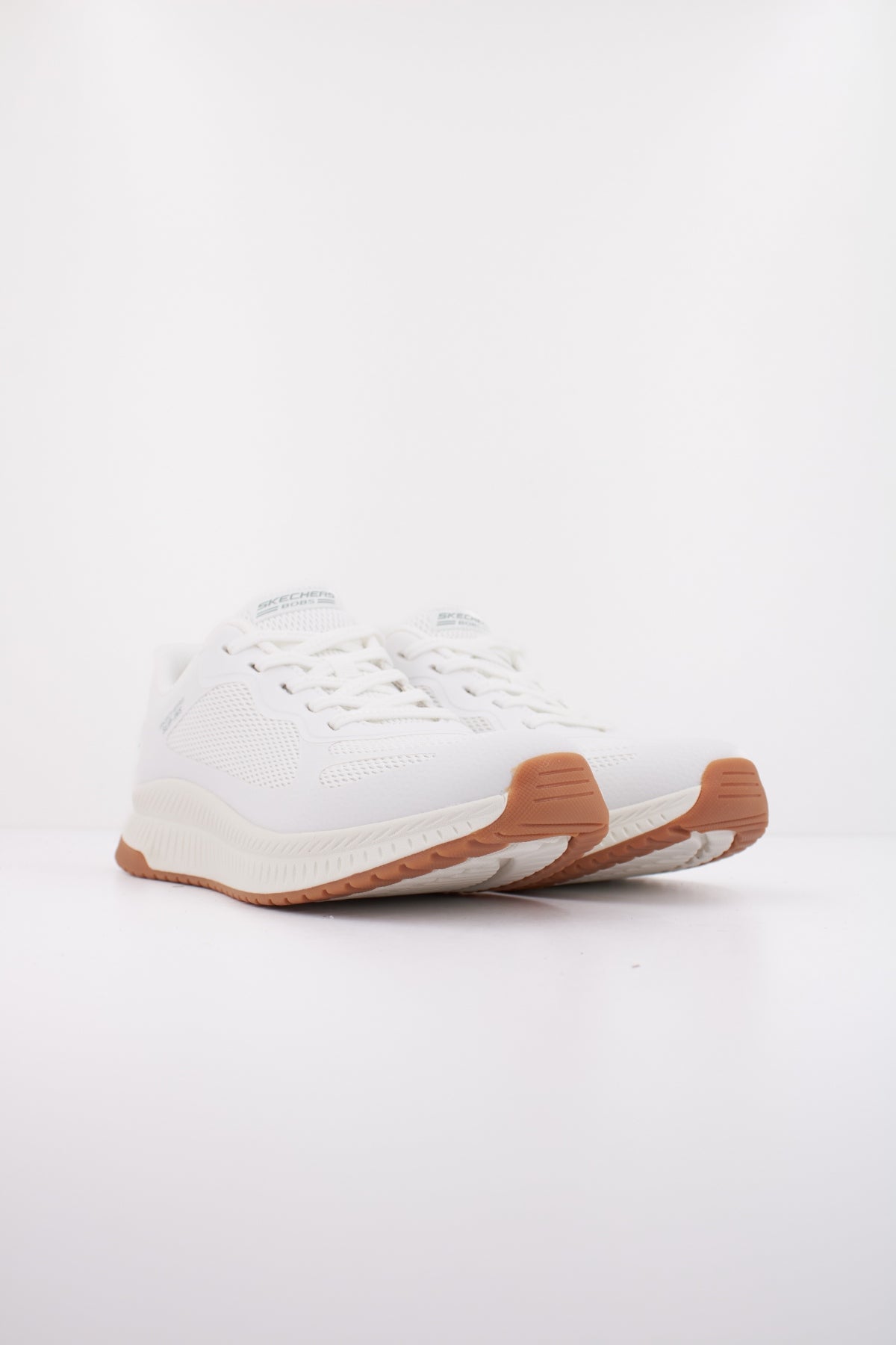 SKECHERS BOBS SQUAD  STAPLE LOOK en color BLANCO  (2)