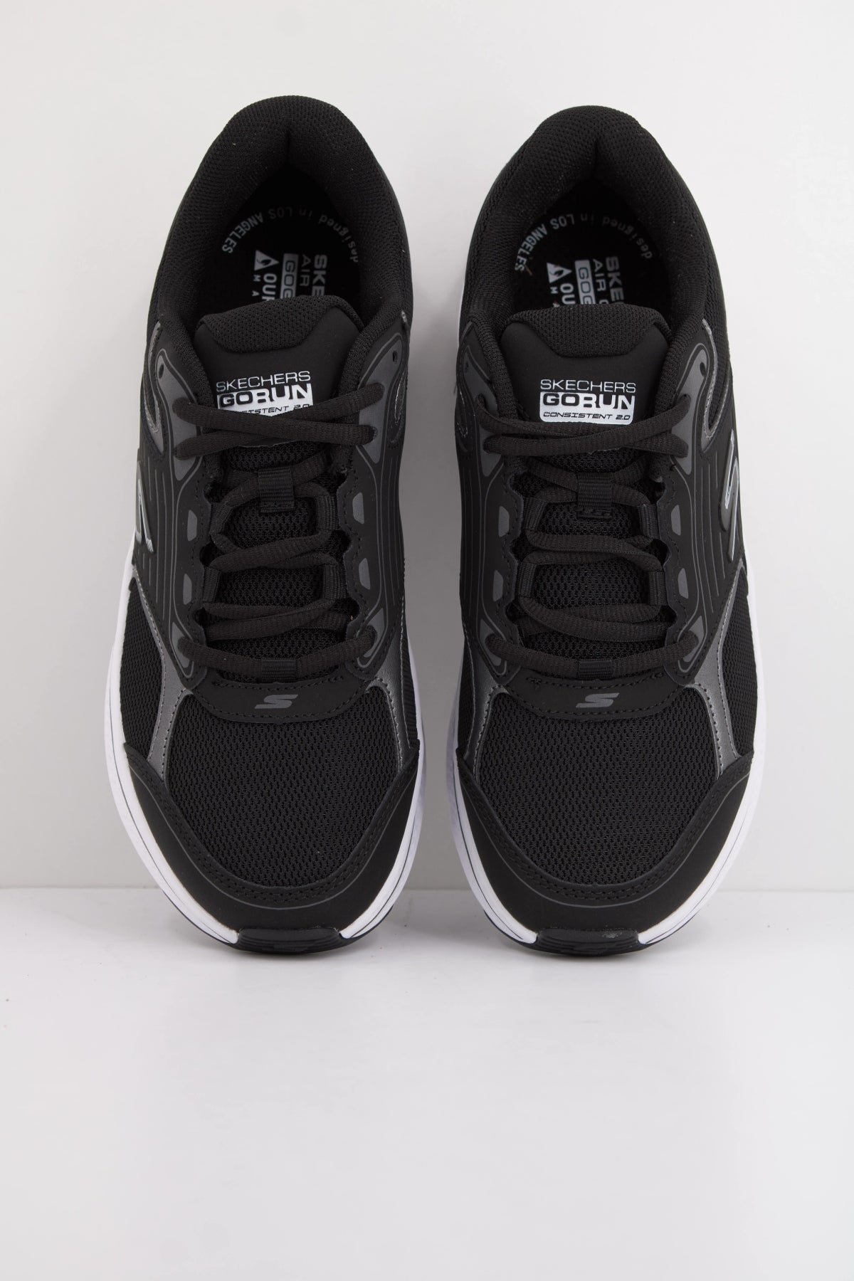 SKECHERS RUN CONSISTENT . ADVA en color NEGRO  (3)