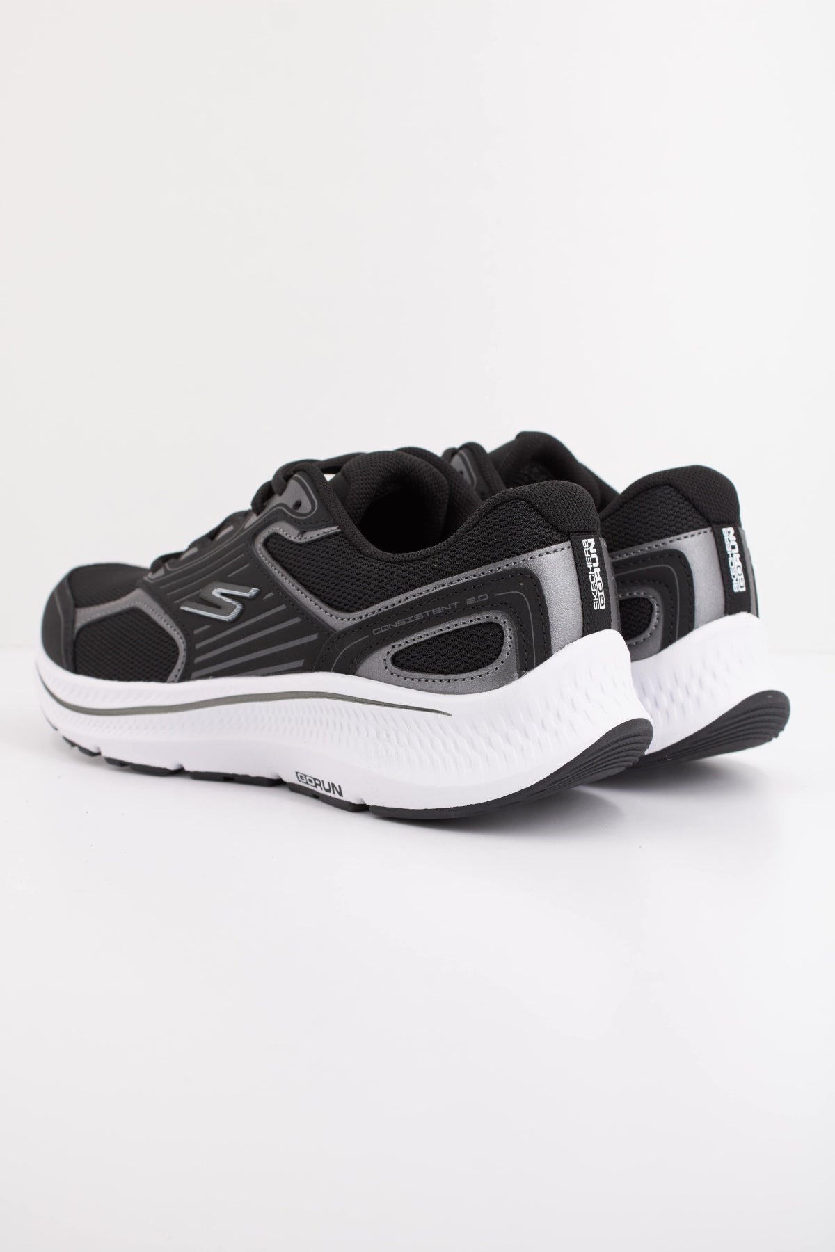 SKECHERS RUN CONSISTENT . ADVA en color NEGRO  (4)