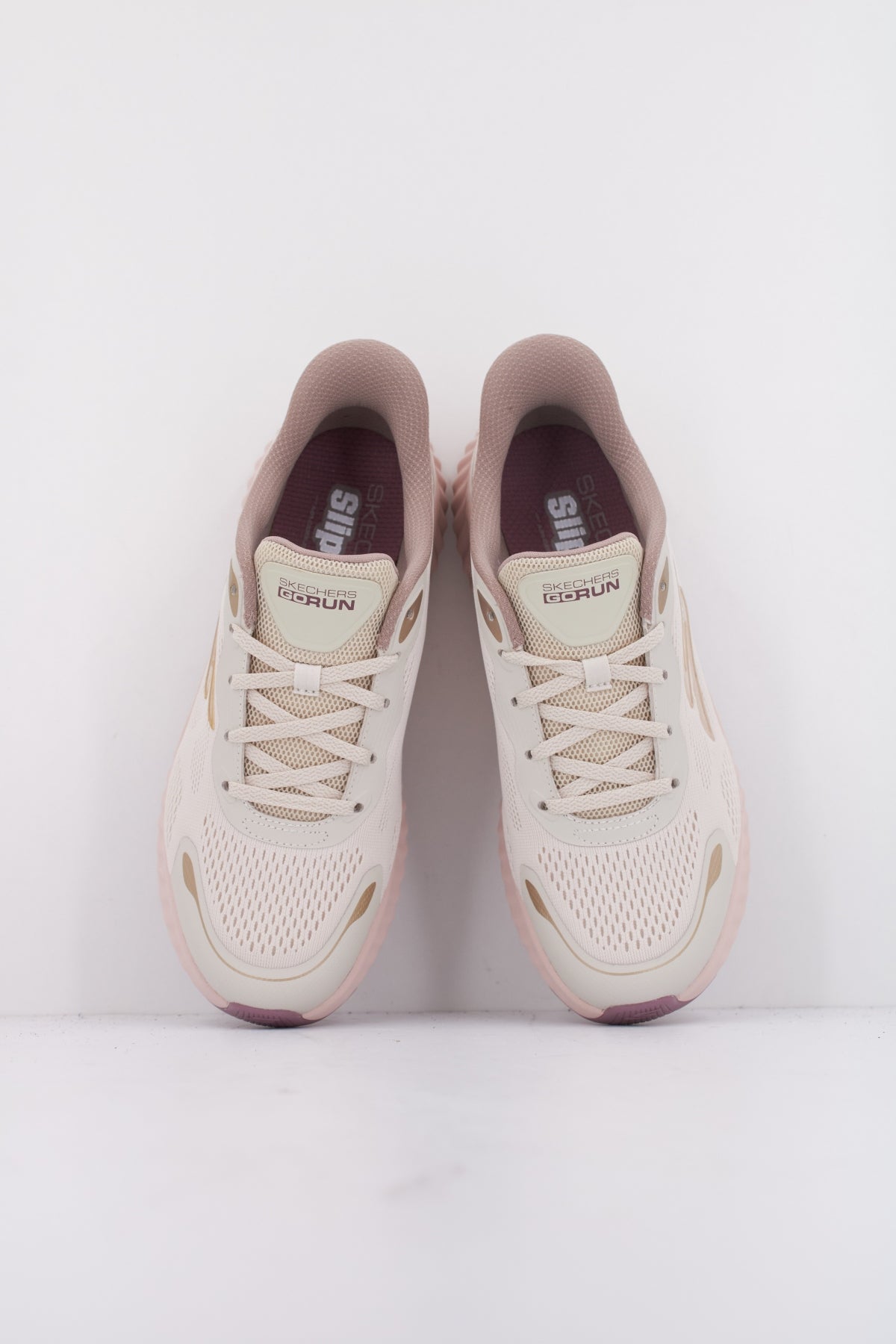 SKECHERS GO RUN NOW REGENT en color BEIS  (3)