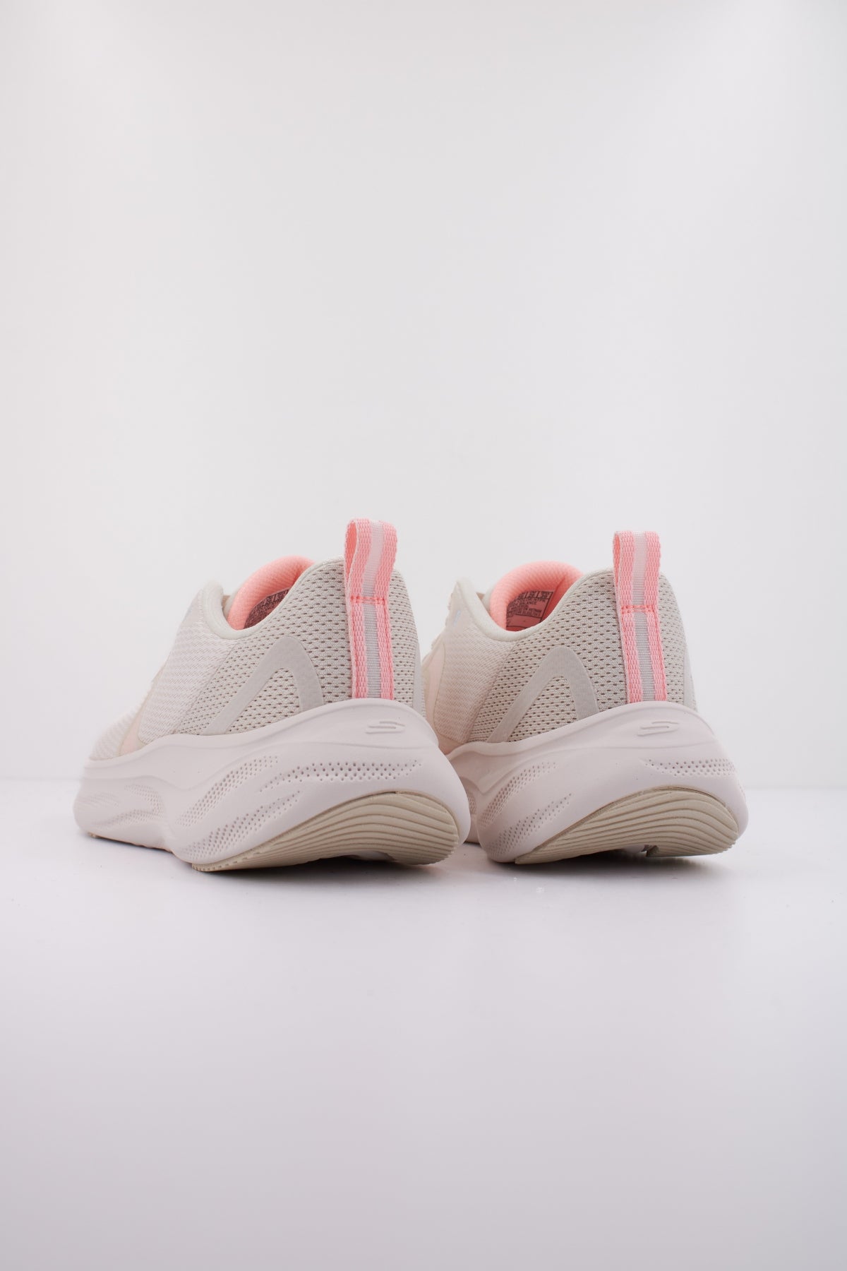 SKECHERS  CLOUDE  en color BLANCO  (4)