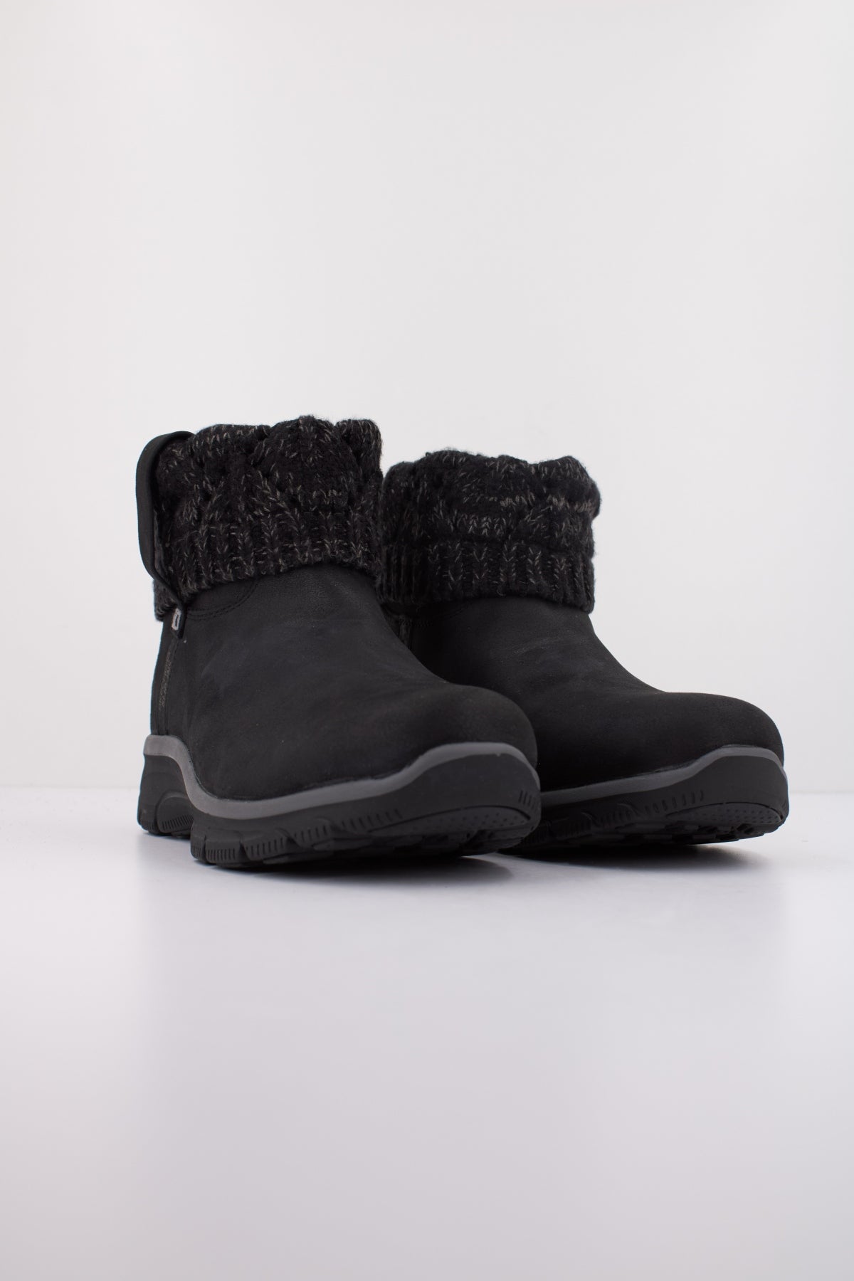 SKECHERS GOING COZY WEATHER  en color NEGRO  (2)