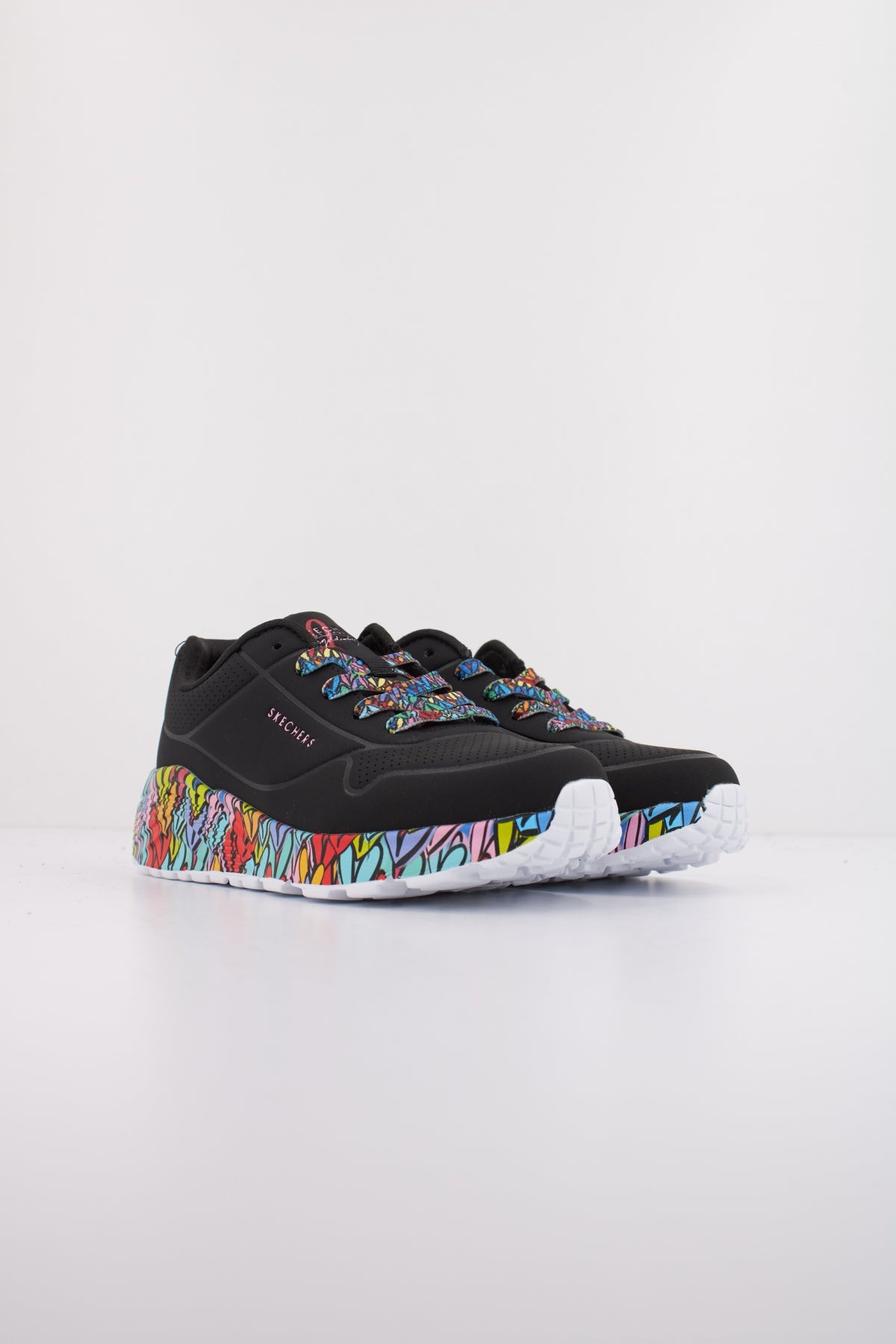 SKECHERS UNO LITESUBTLE LOVE en color NEGRO  (2)