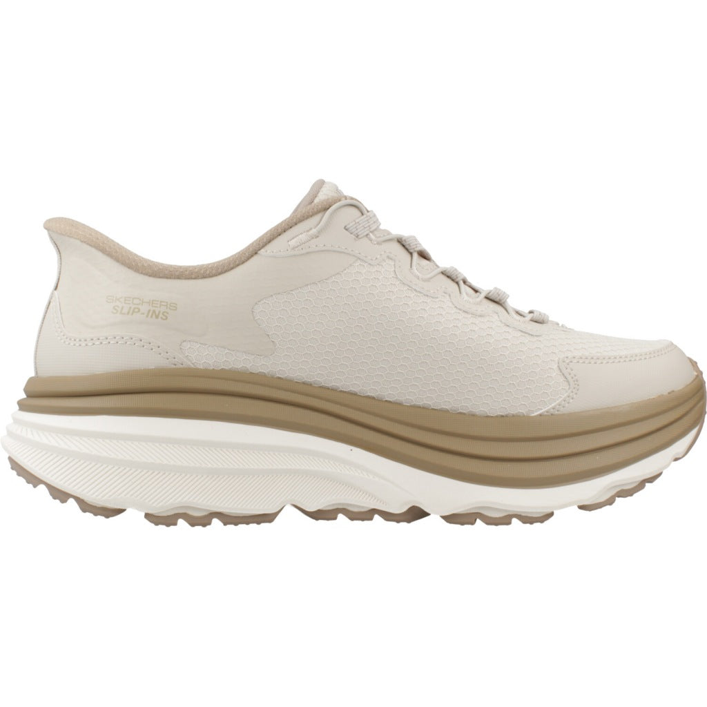 SKECHERS SLIP-INS ZIRRUS en color BEIS  (4)