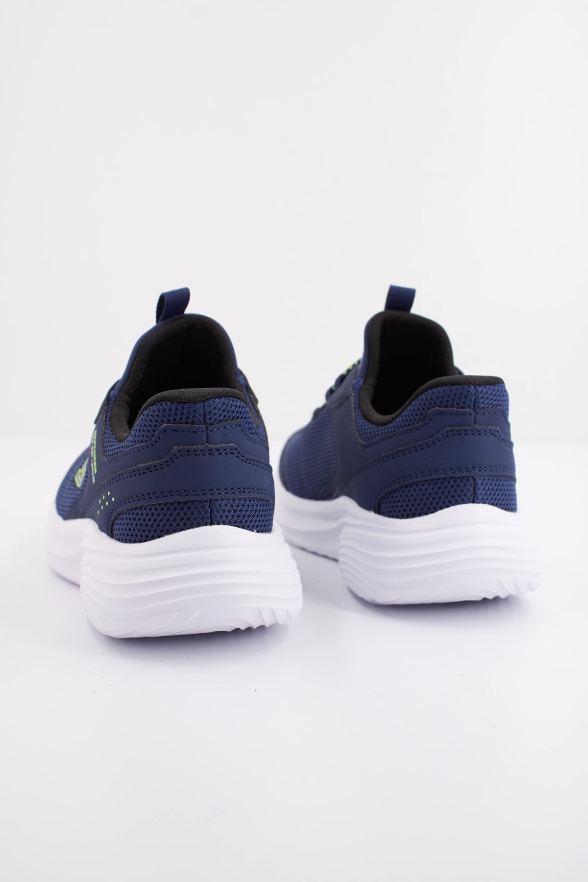SKECHERS BOUNDER PRO en color AZUL  (4)