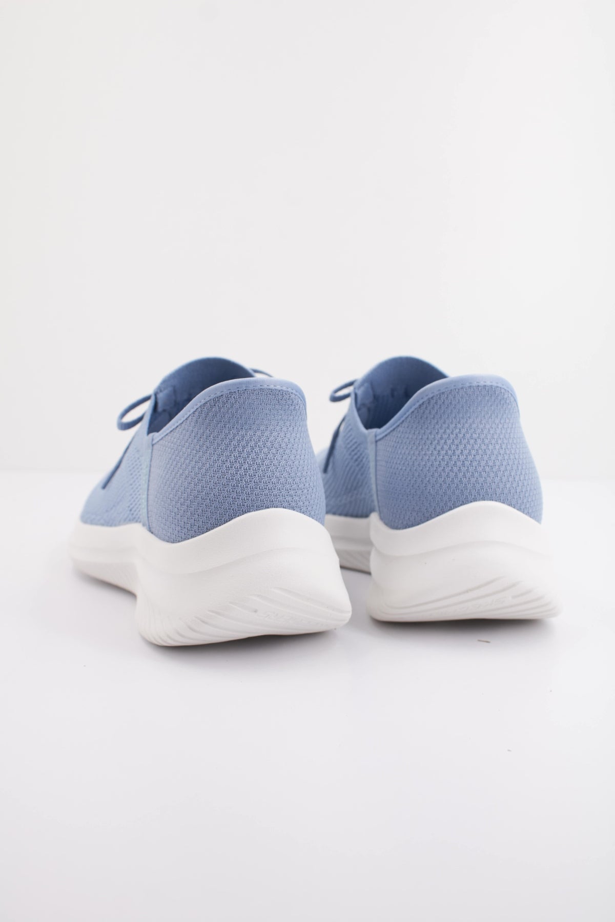 SKECHERS ULTRA FLEX . ELEVATED MOT en color AZUL  (4)