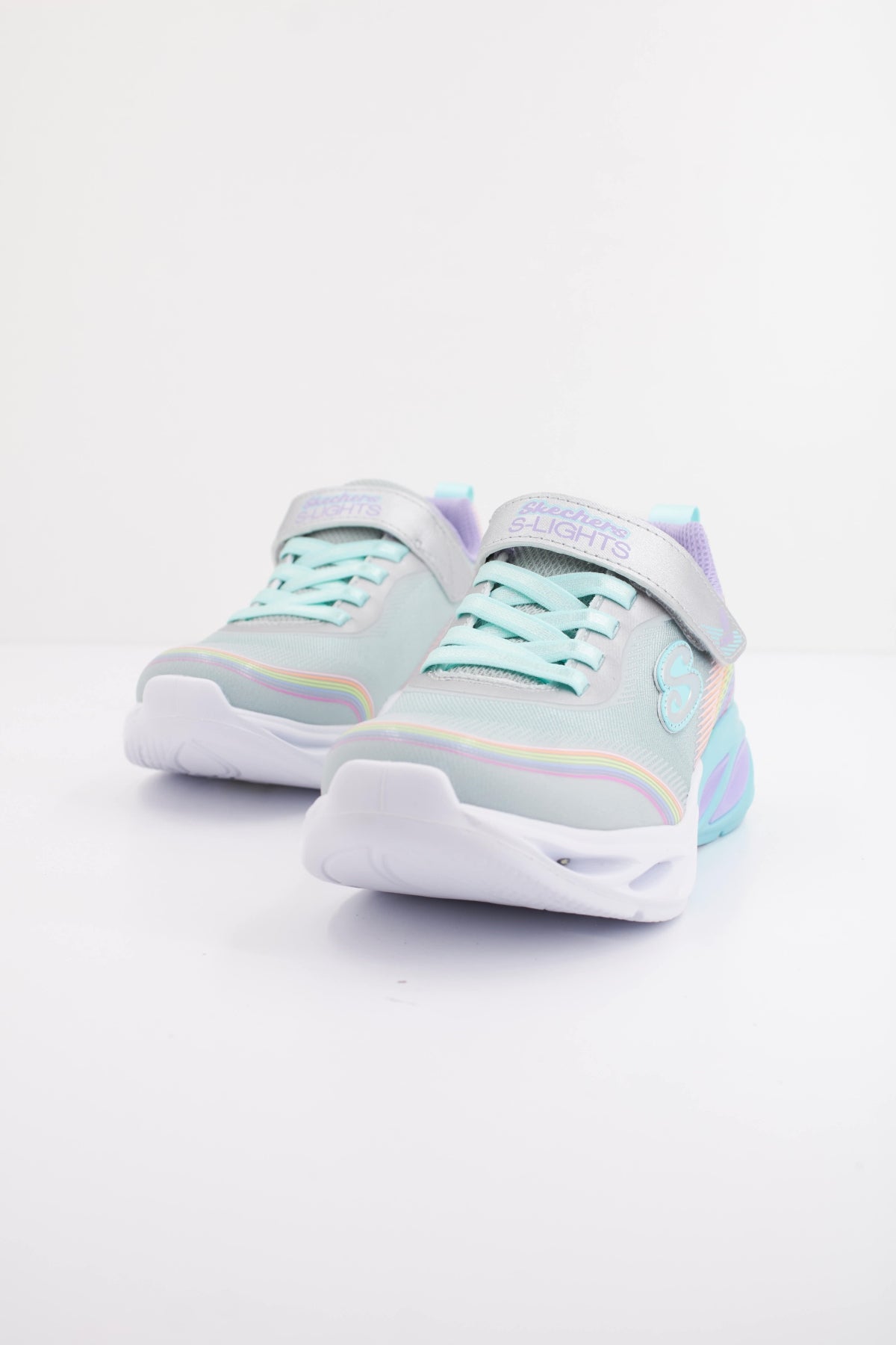 SKECHERS COSMIC GLOW RAINBOW en color AZUL  (2)